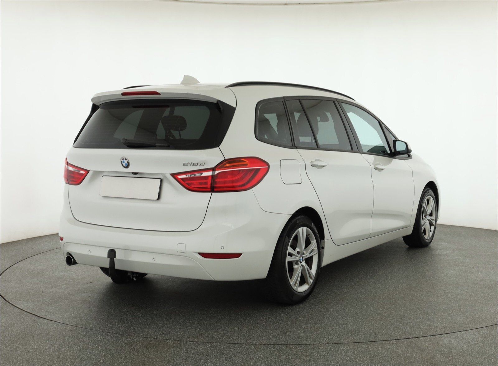 BMW Řada 2, 218d Gran Tourer, Serv.kniha - fotka 5