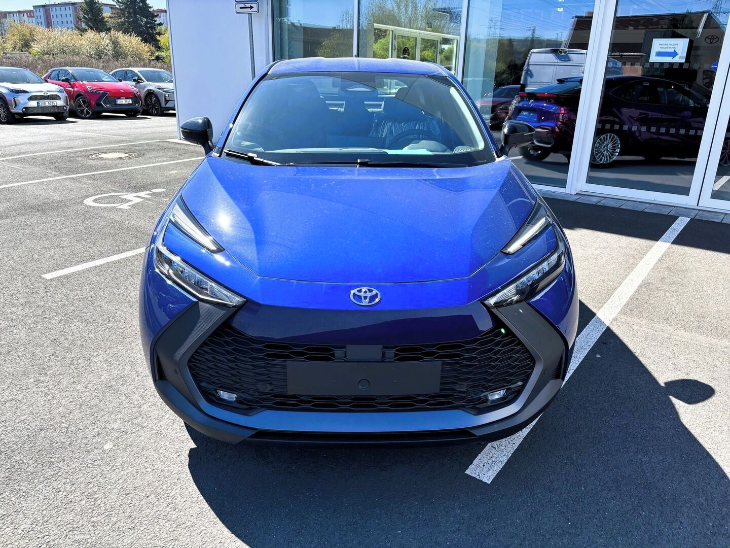 Toyota C-HR, 1,8   Comfort HEV CVT - fotka 2