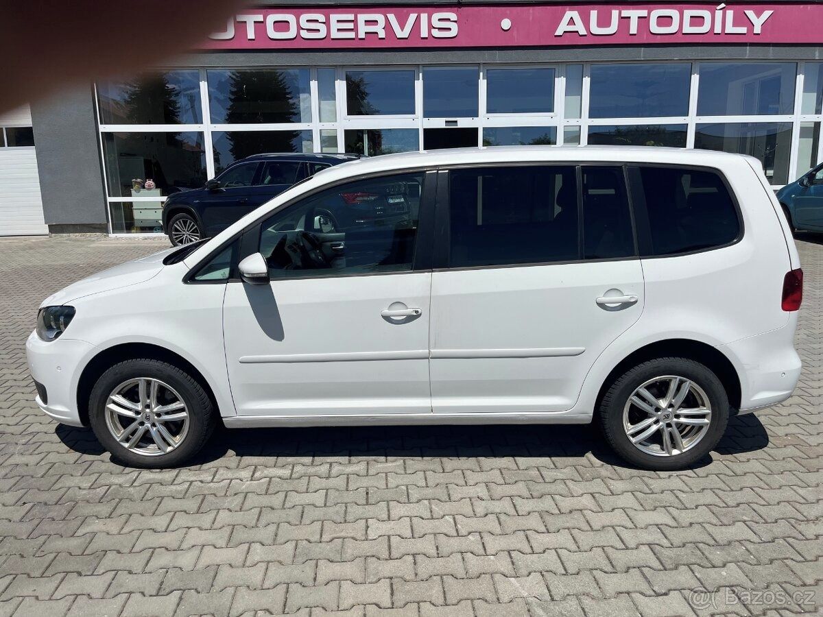 Volkswagen Touran - fotka 3