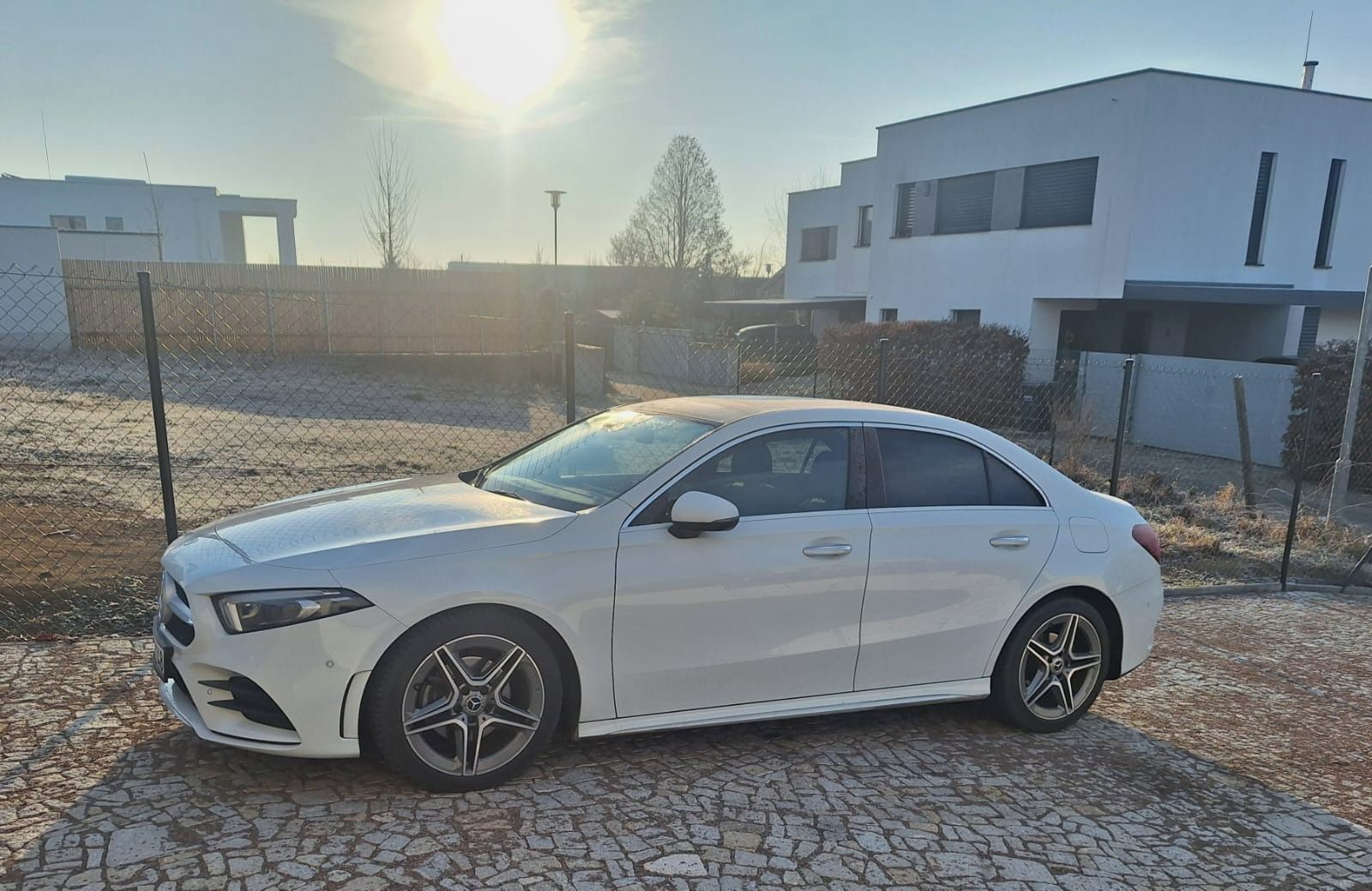 Mercedes-Benz Třídy A, 200d sedan, AMG Line - fotka 4