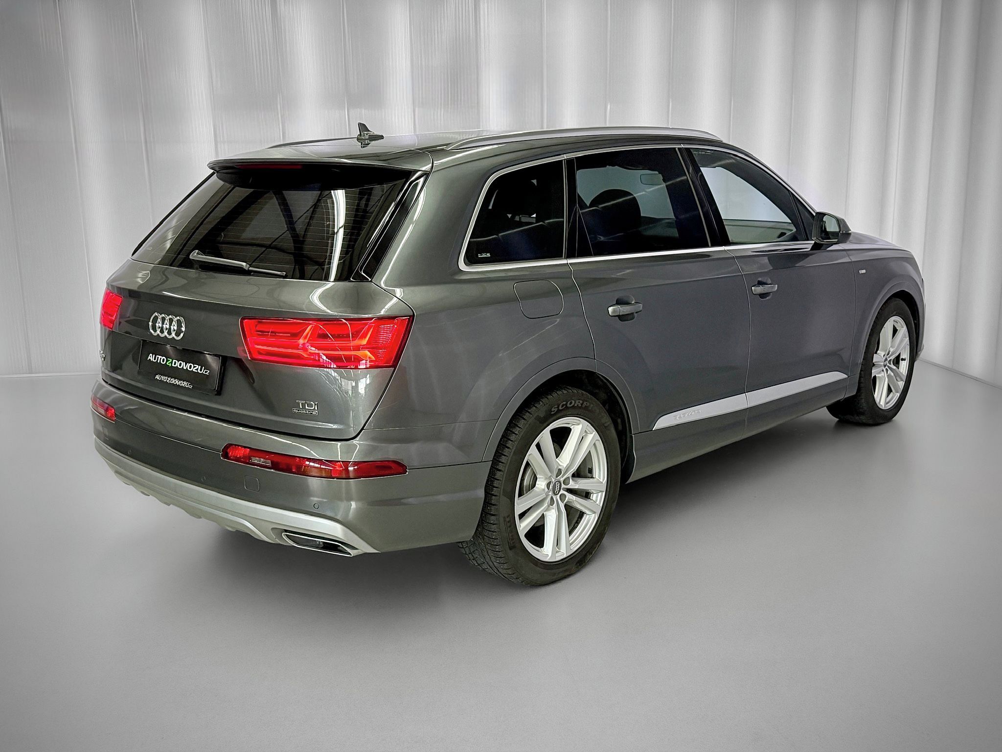 Audi Q7, 3.0TDI 200KW QUATTRO S-LINE - fotka 6