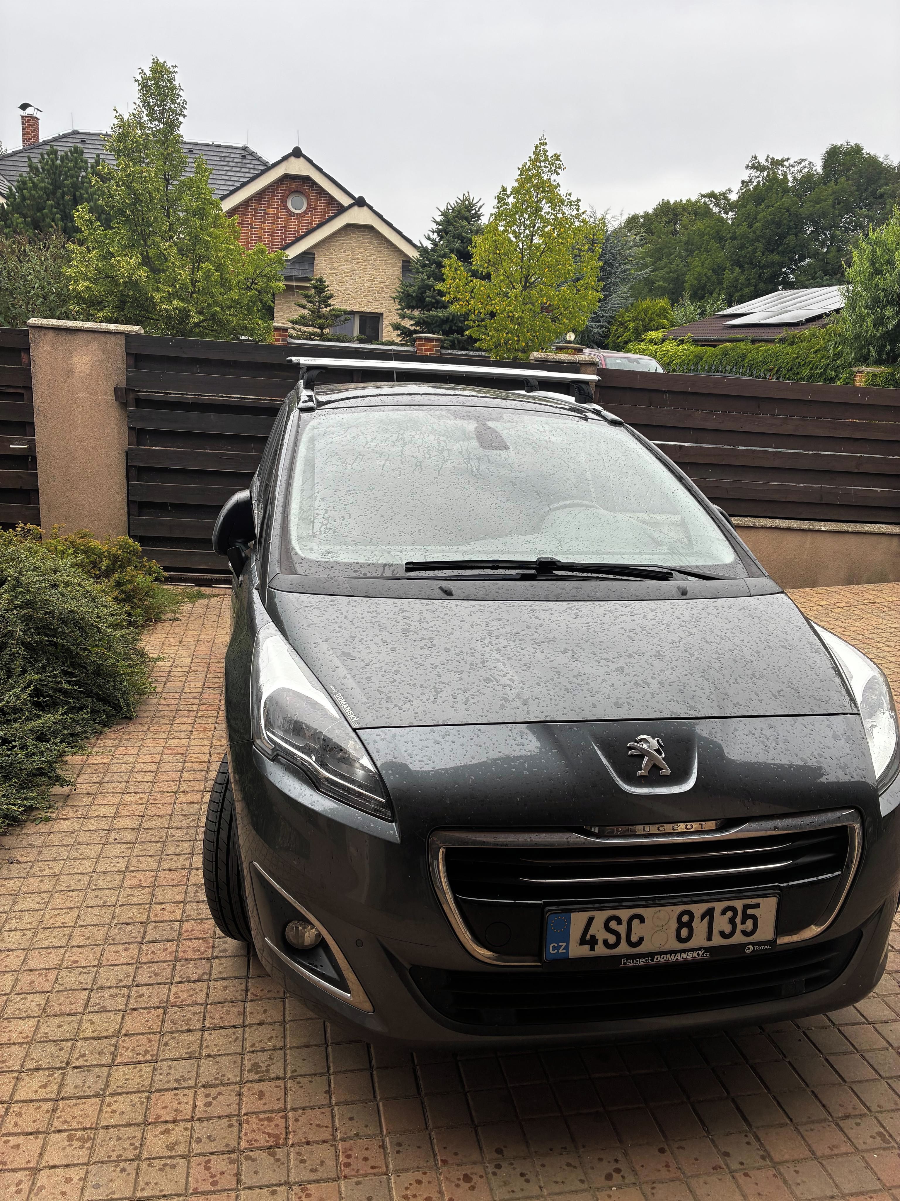 Peugeot 5008, 1,6 BlueHDI - servisováno - fotka 3