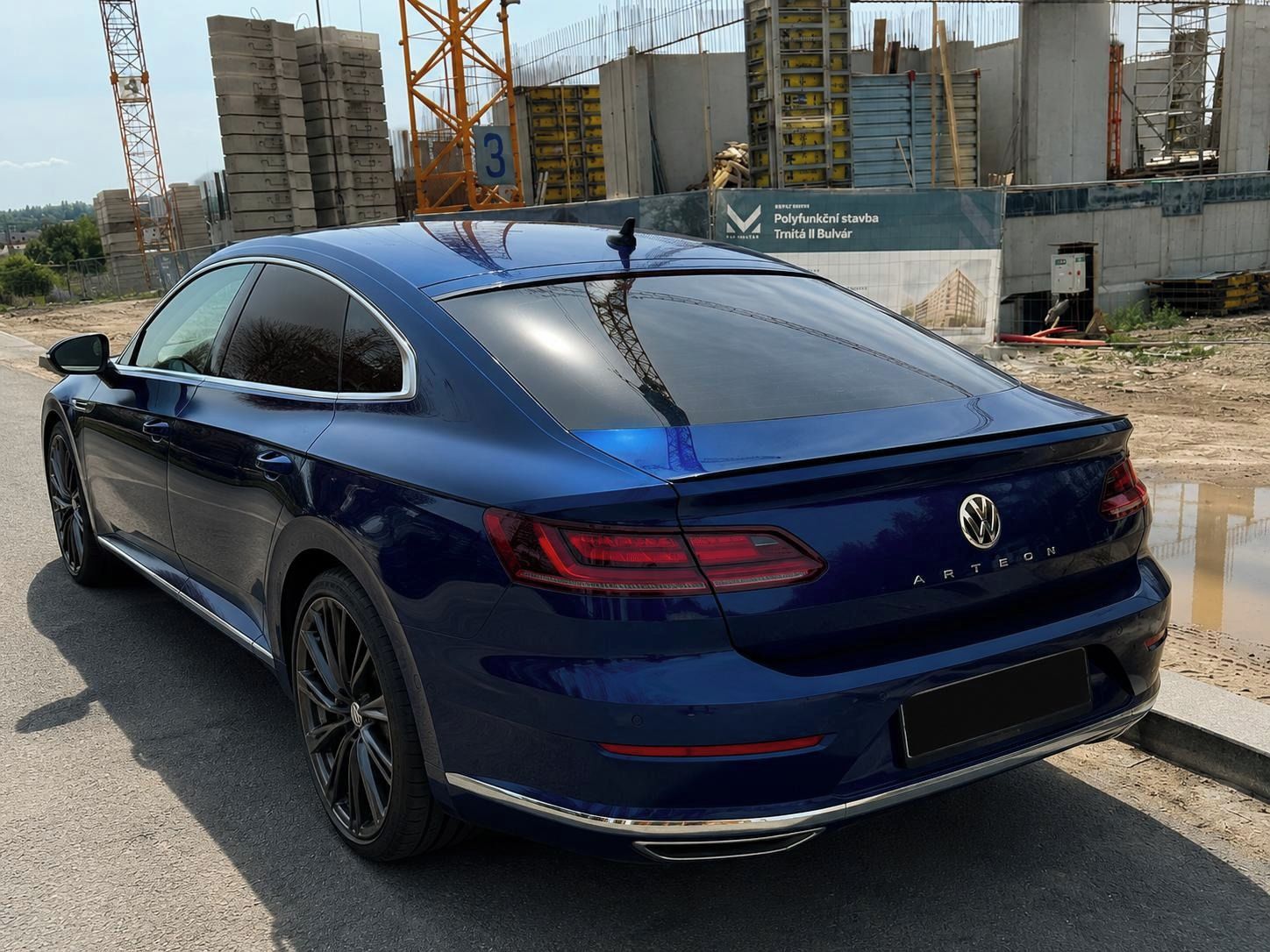 Volkswagen Arteon, 2.0 TDI BMT DSG R-line - fotka 2