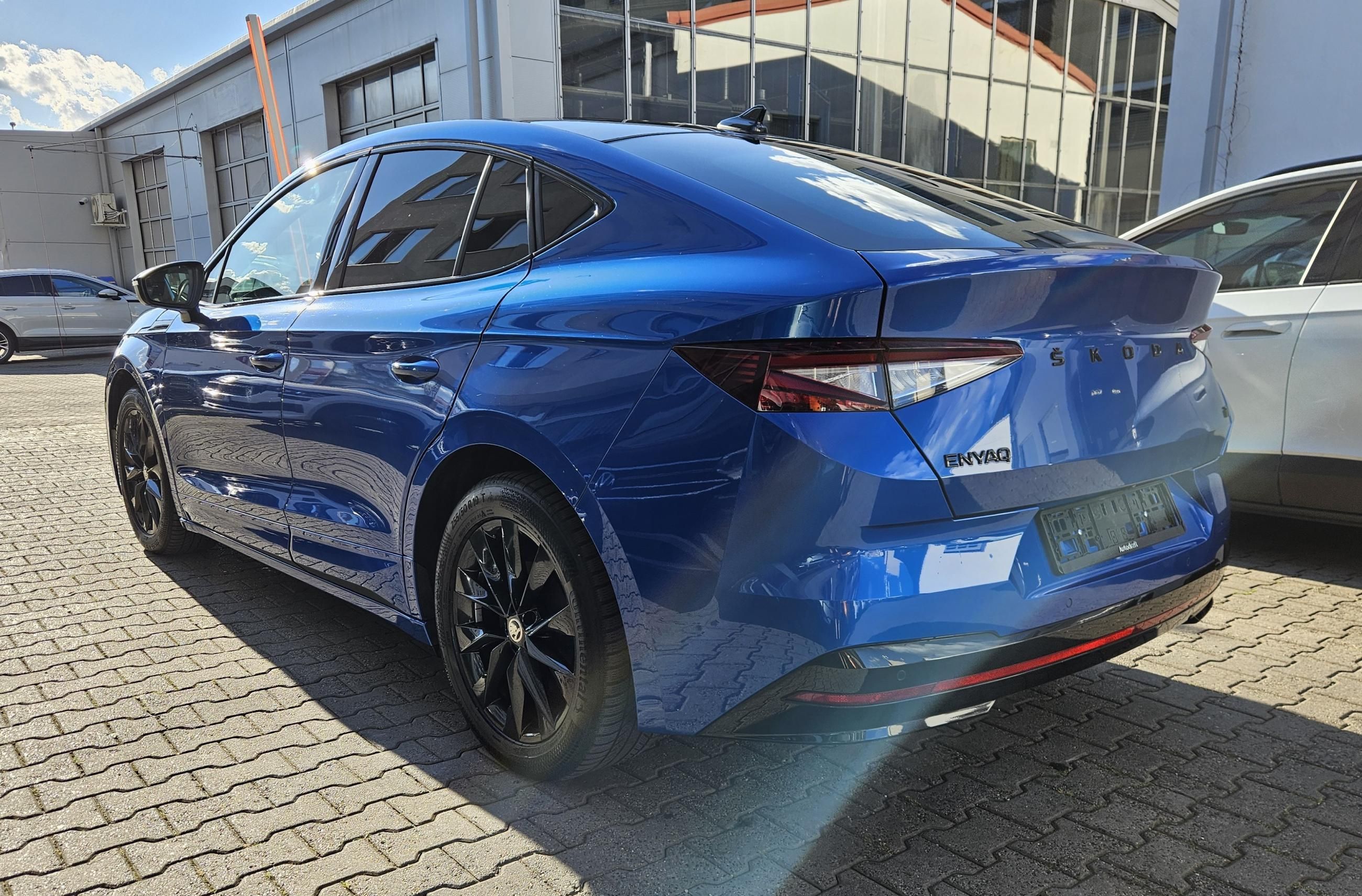 Škoda Enyaq iV, Coupé iV RS 4x4 220kW - fotka 4