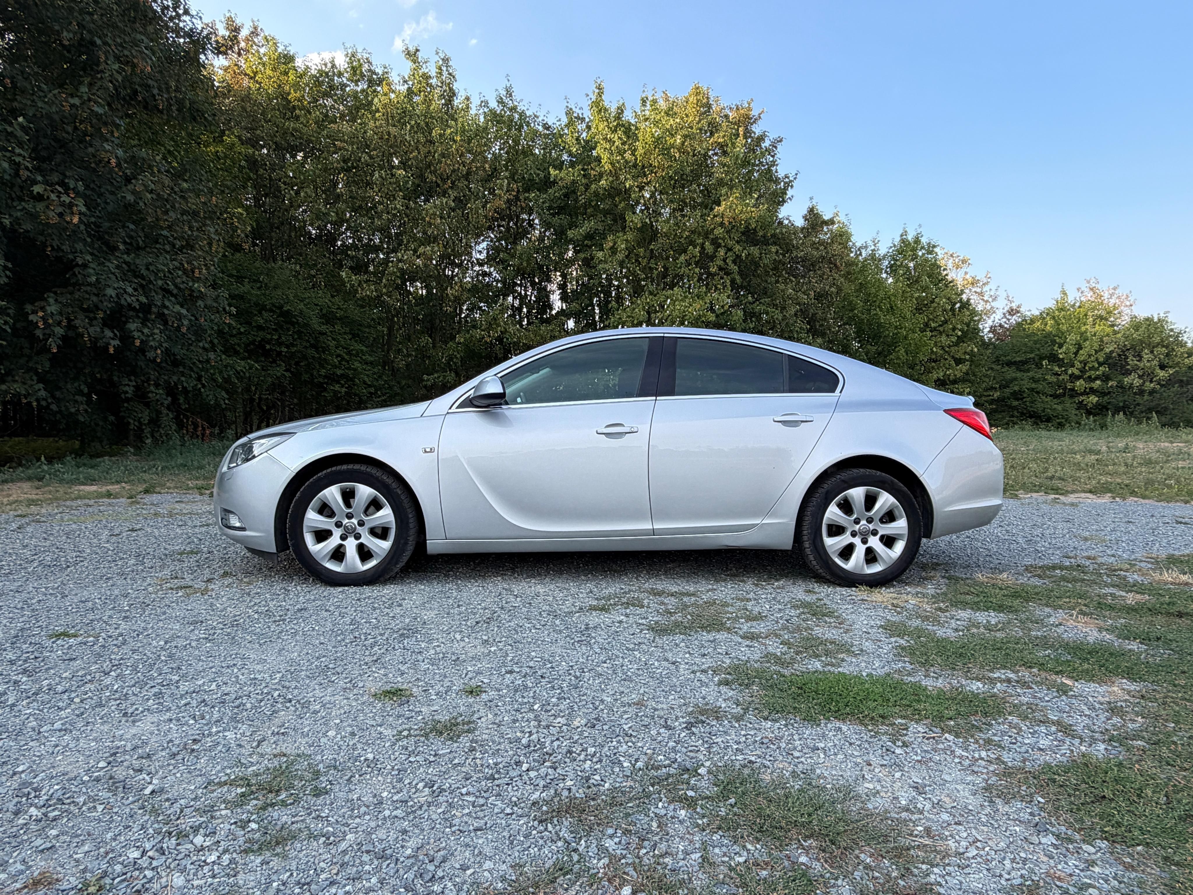 Opel Insignia, Opel Insignia 1.4 benzín - fotka 4