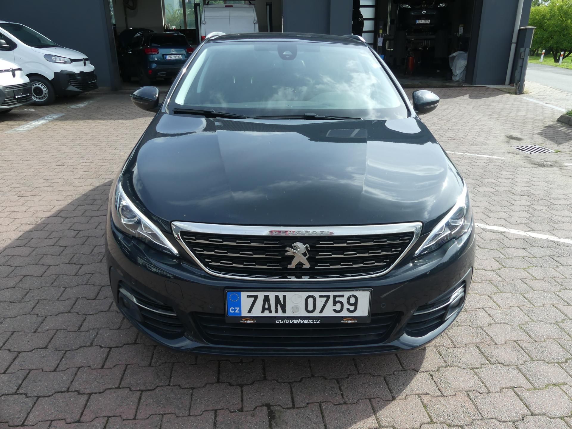 Peugeot 308, 1,2 PT 130 EAT8 - fotka 2