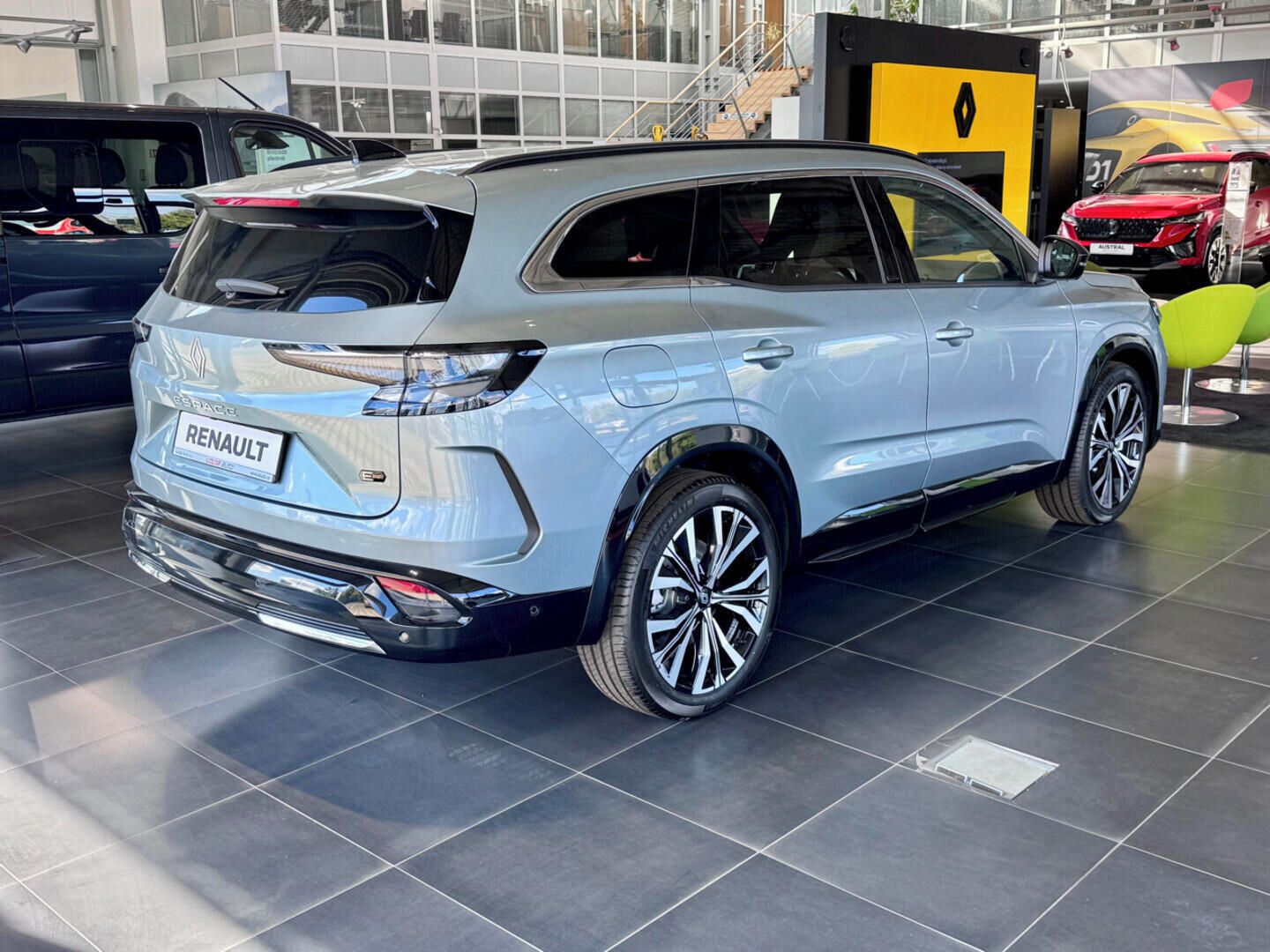Renault Espace, Iconic Full Hybrid E-tech 200 - fotka 3