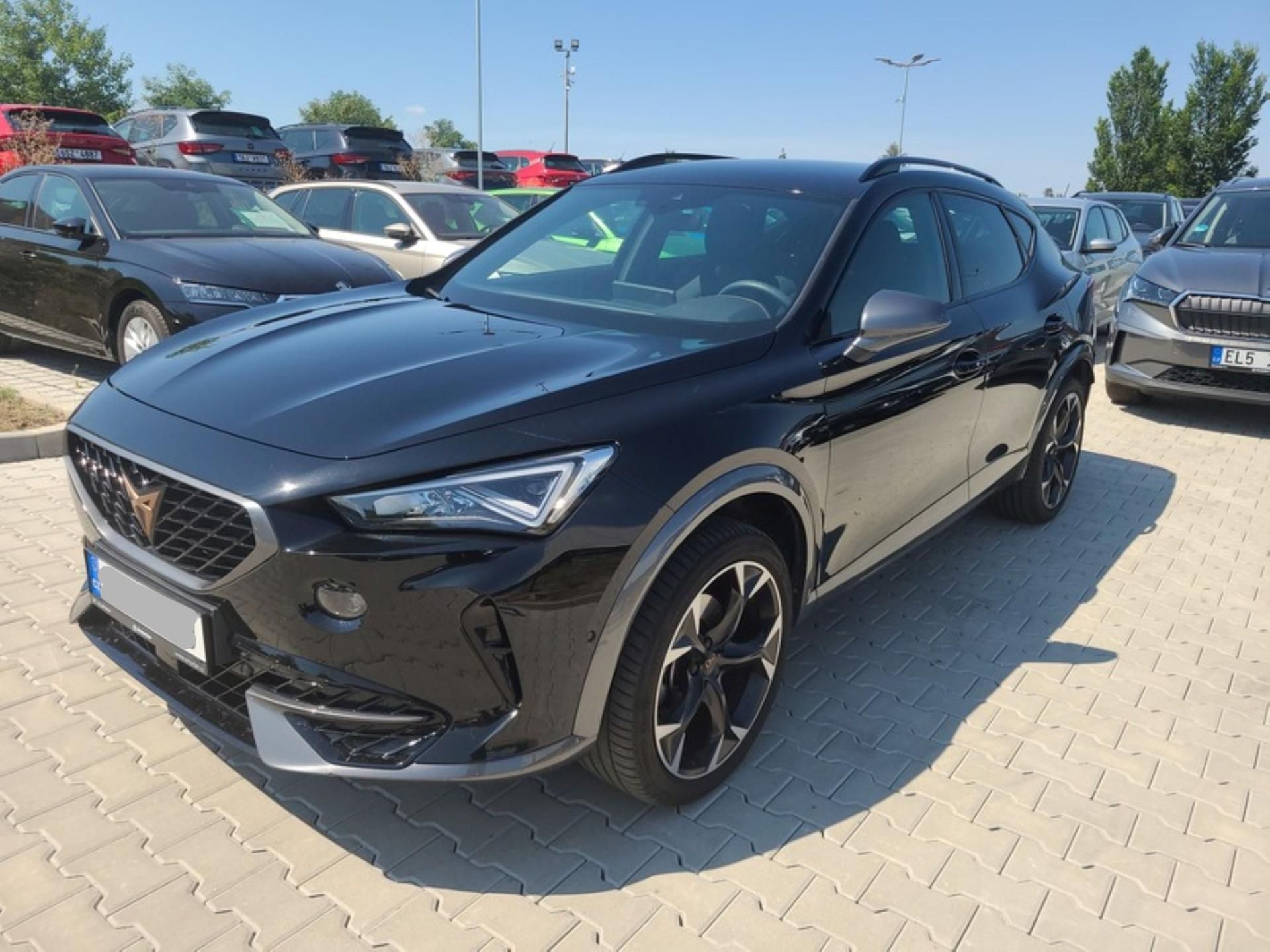 Cupra Formentor, 1,5 TSi/110kW - DSG,Navi,LED,. - fotka 3