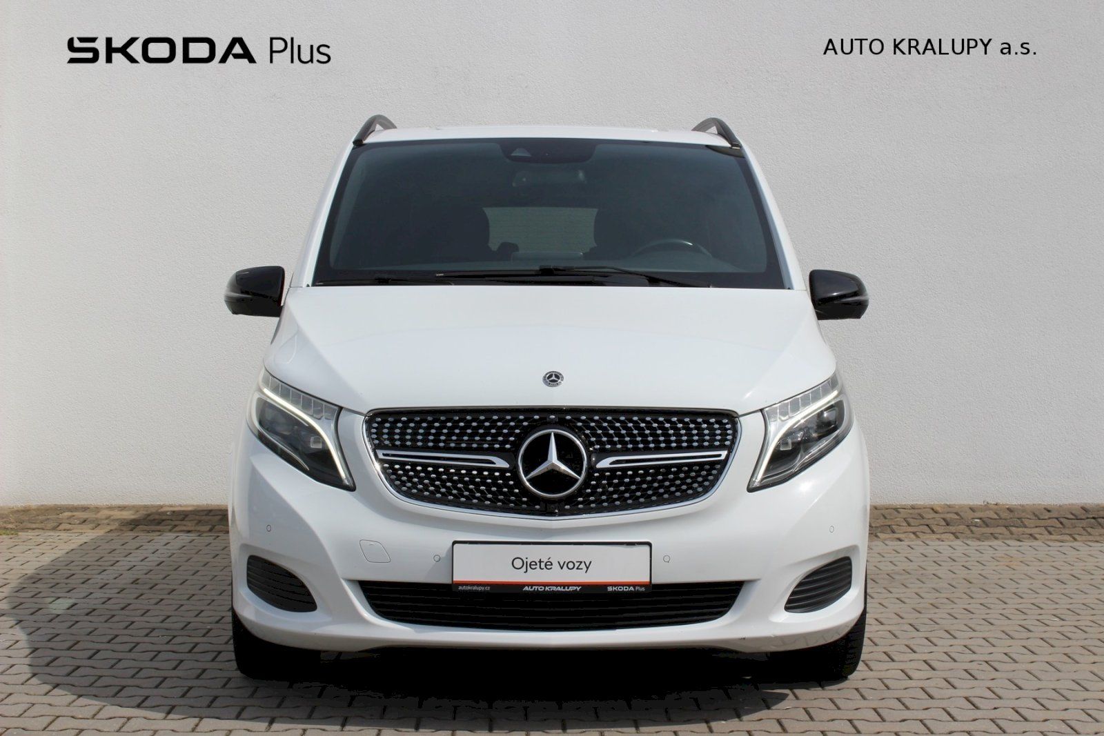 Mercedes-Benz Třídy V, 220D/120 kW L Exlusive - fotka 4