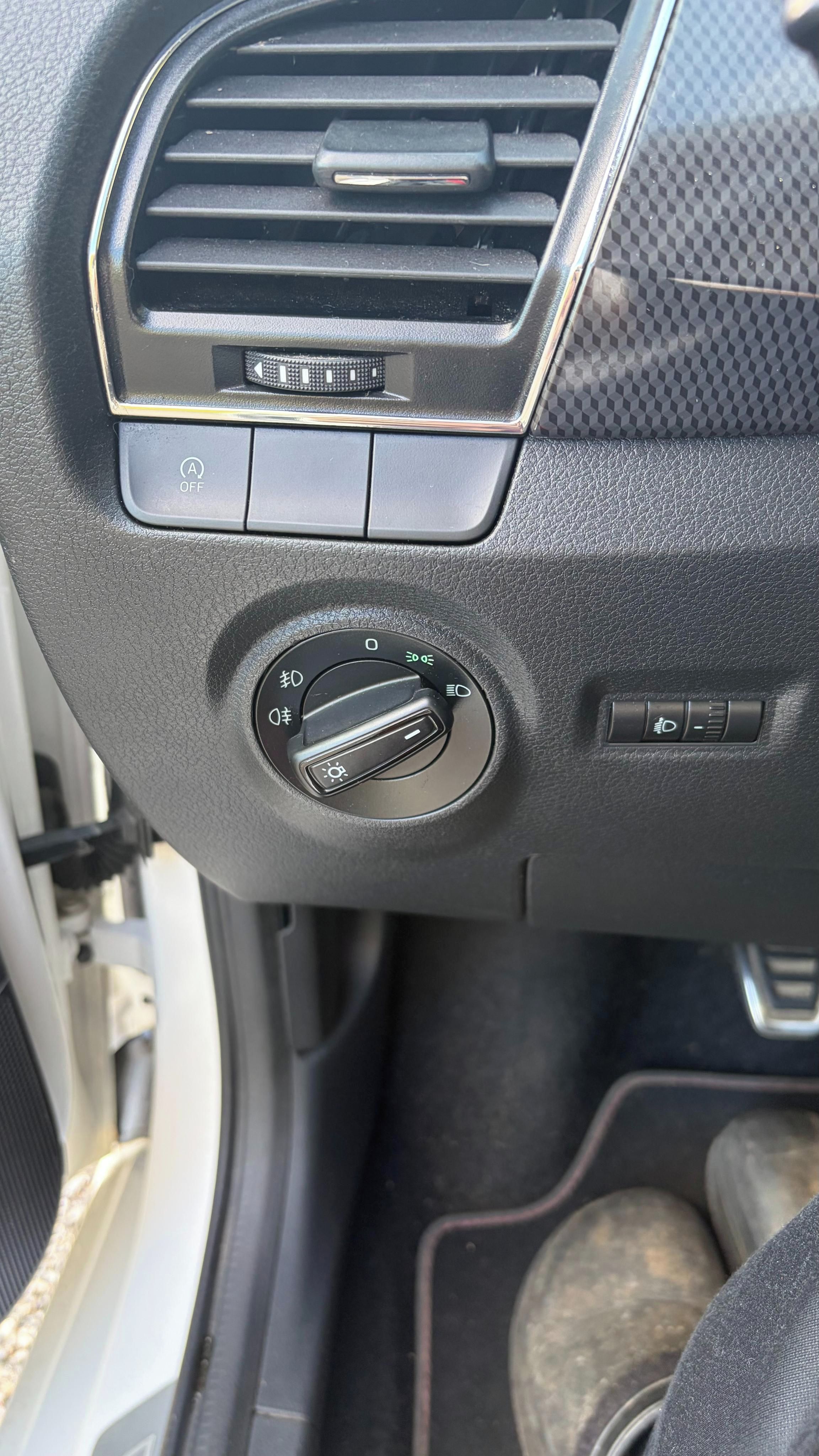 Škoda Fabia, Prodám Škoda Fabia Monte Carlo - fotka 6