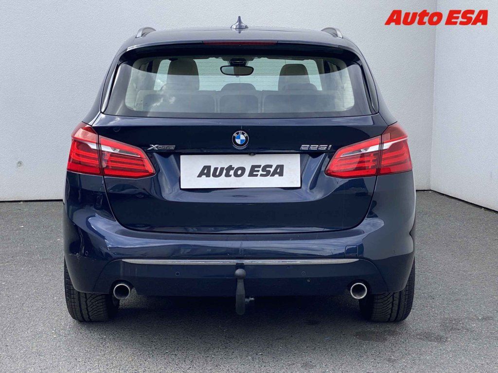 BMW Řada 2, 2.0 225i,AT - fotka 5