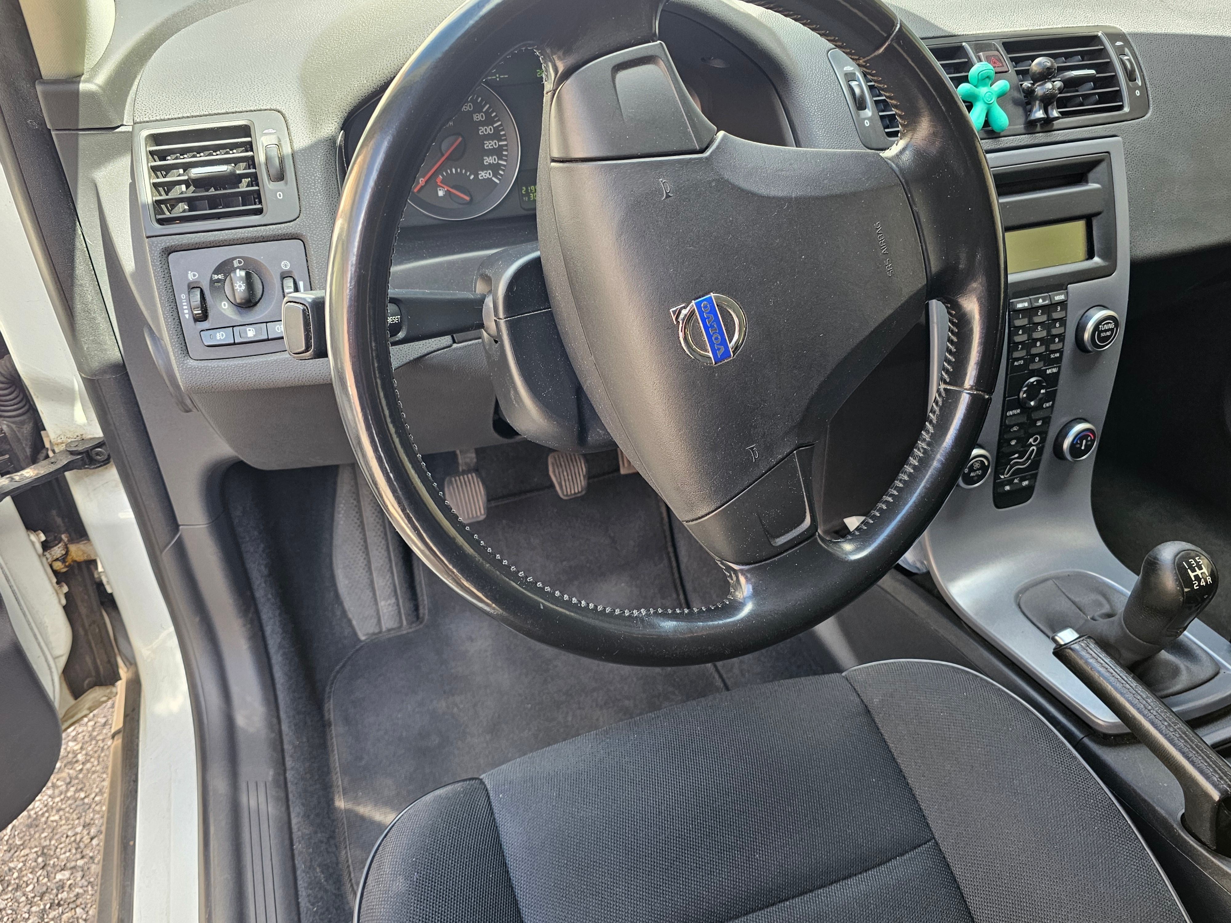 Volvo C30, 1,6 TDI - fotka 5