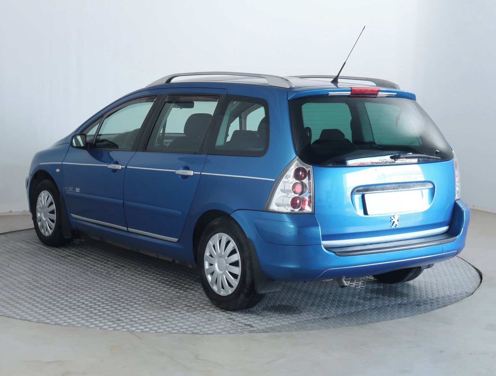 Peugeot 307, 1.6 16V, po STK, Klima - fotka 4