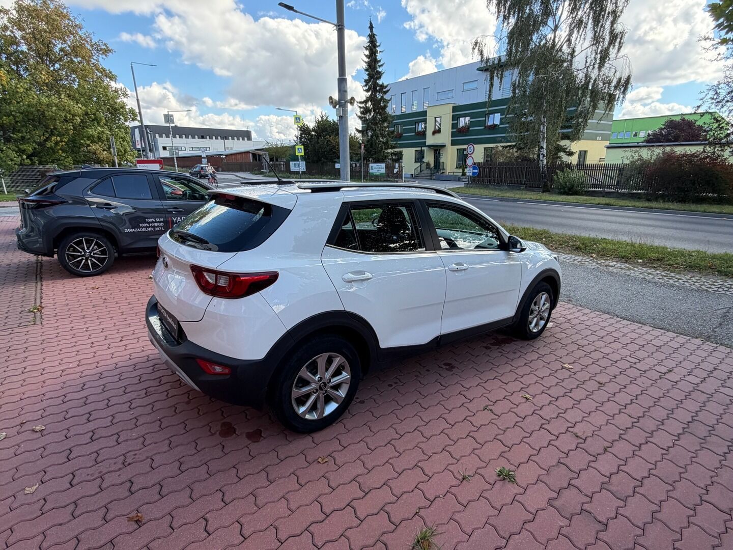 Kia Stonic, 1.4 CVVT, 73 kw ,ČR,Exclusive - fotka 5