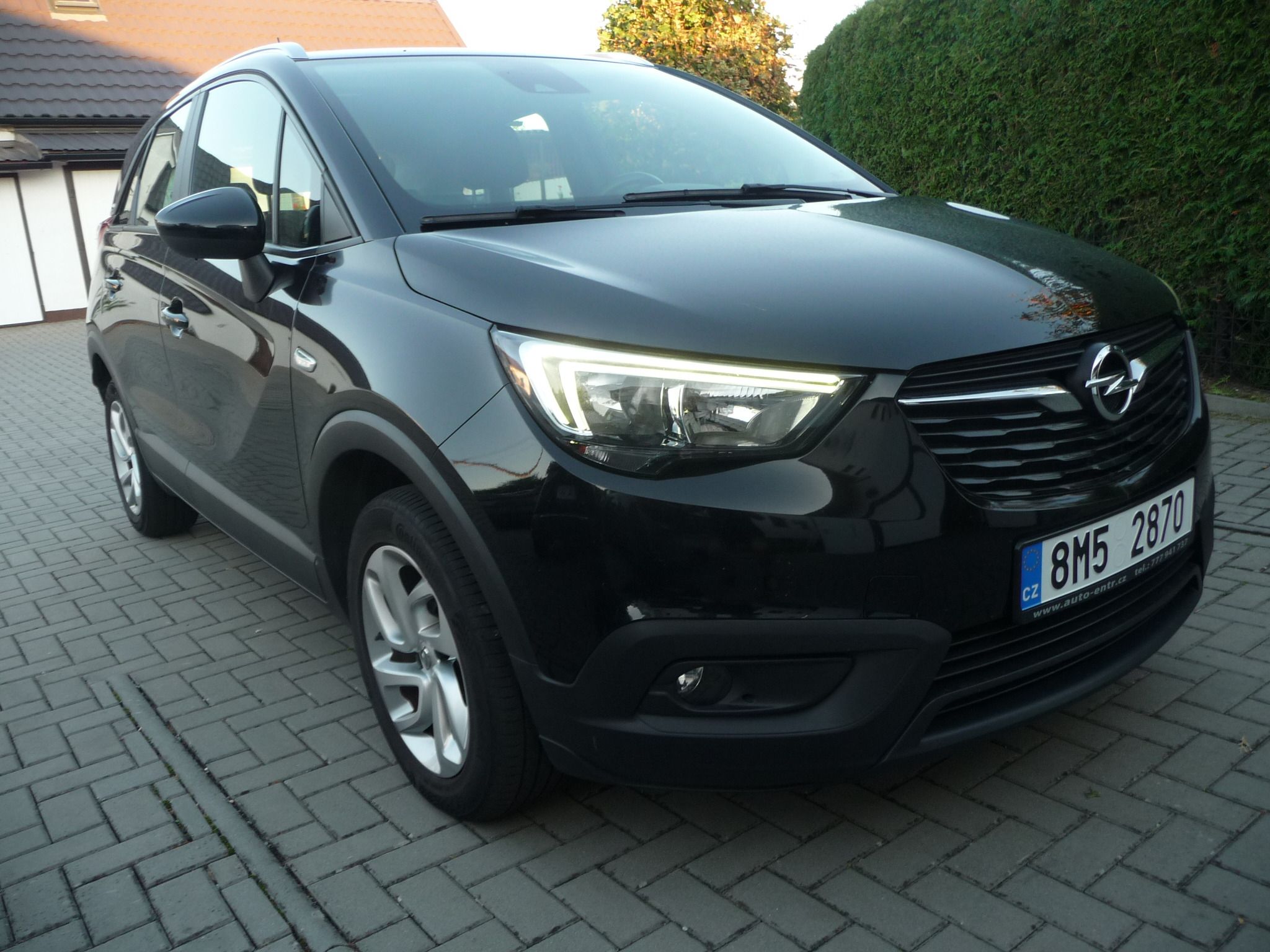 Opel Crossland X, 1.2i 81kw inovation po 1.majit - fotka 3