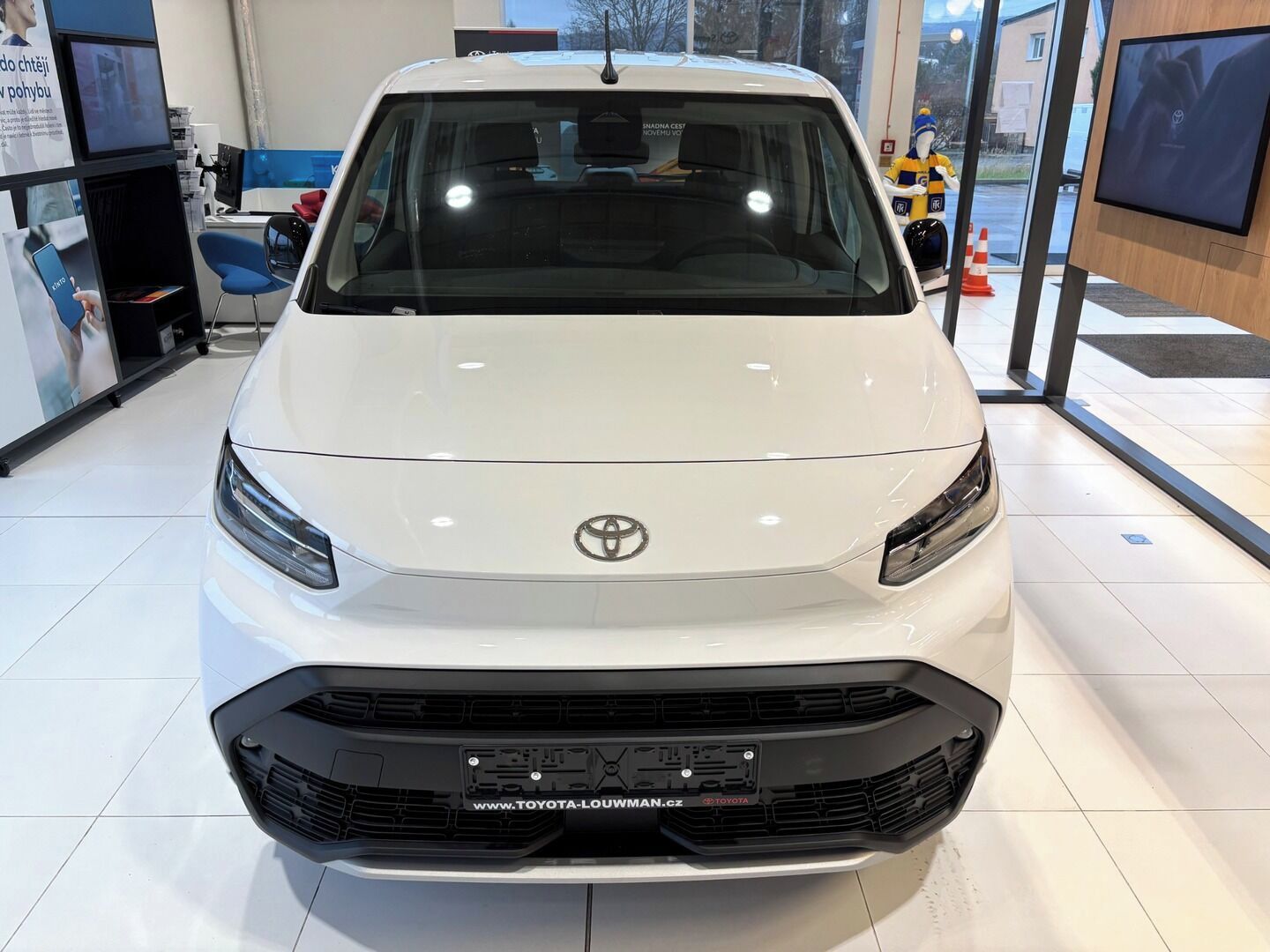 Toyota Proace City Verso, 1,2 Business SWB - fotka 2