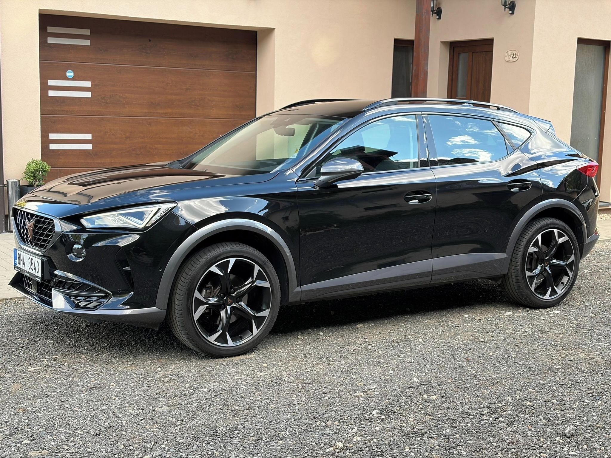 Cupra Formentor, 1.5TSI 110 kW. DSG 42 tis.km. - fotka 2