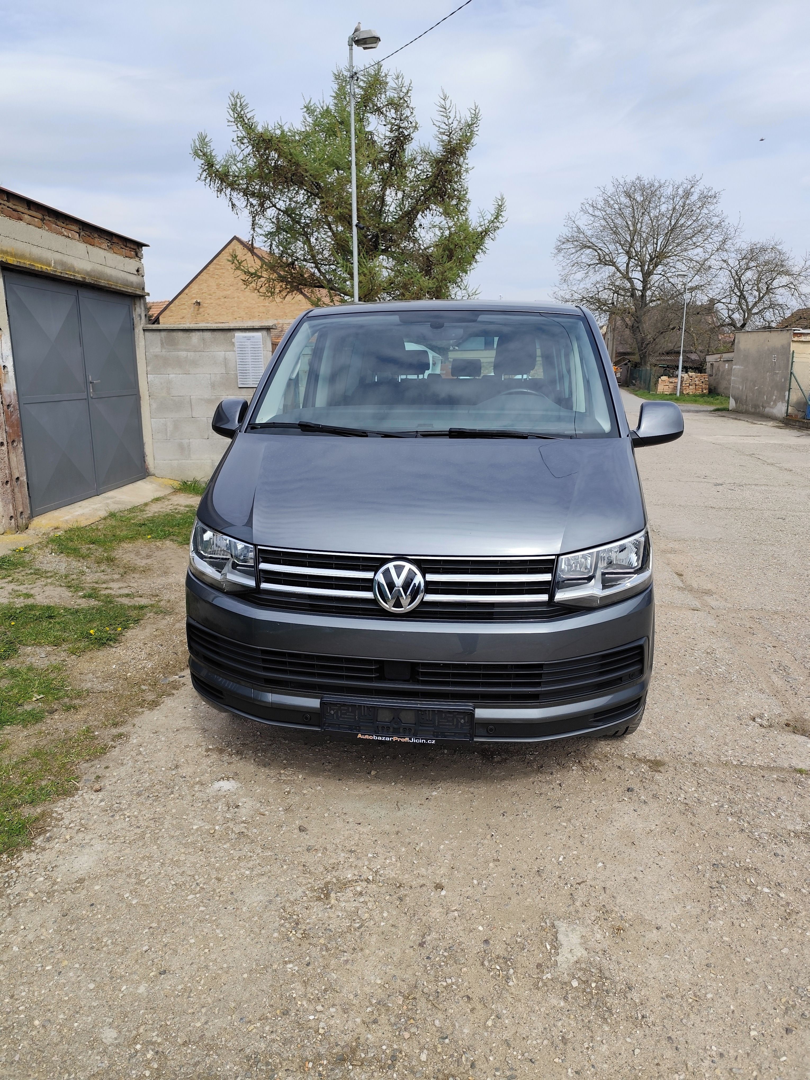 Volkswagen Multivan, 2.0 TDI - Servisováno VW - fotka 3