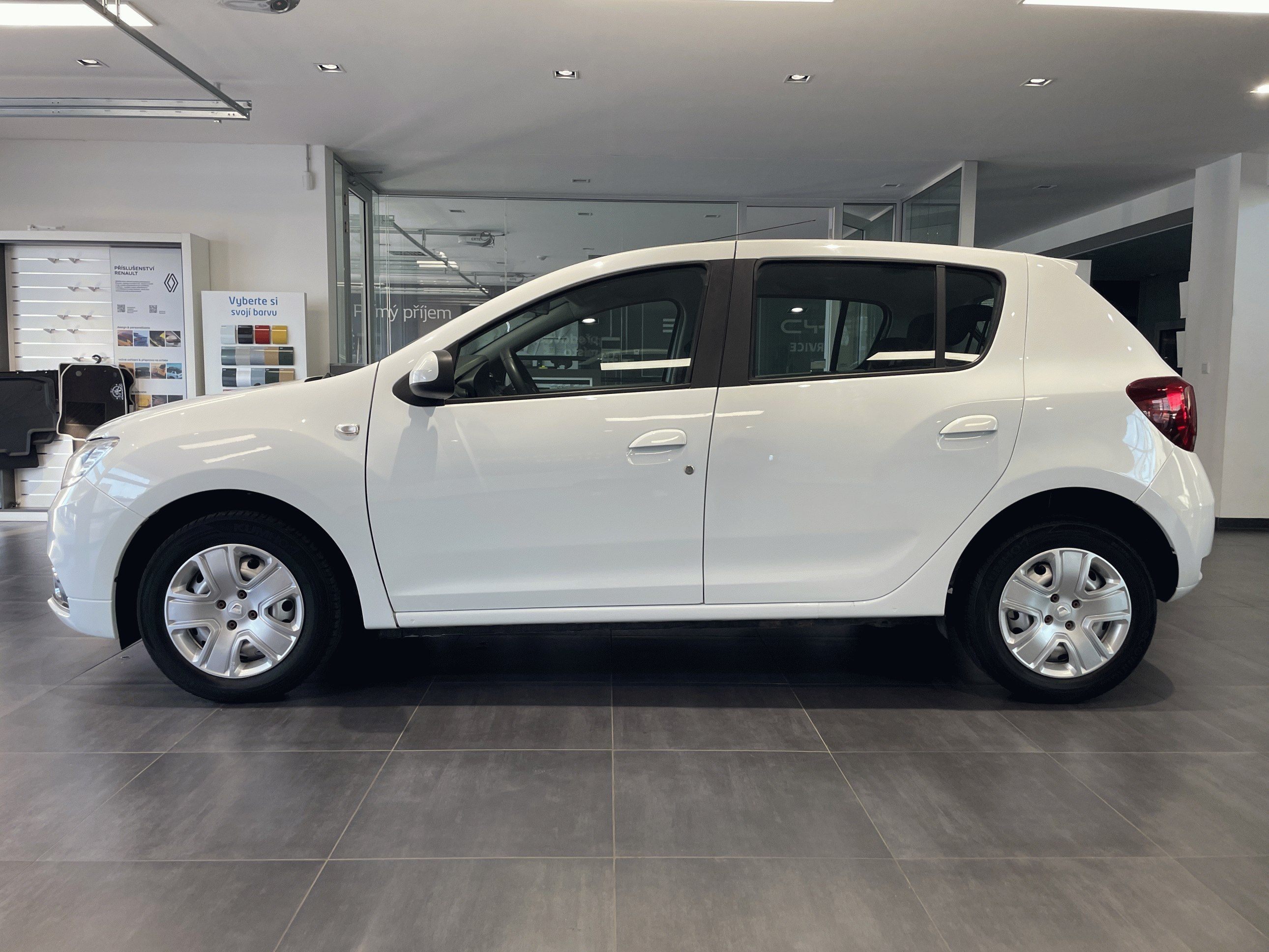 Dacia Sandero, Arctica 0,9TCe 90k - fotka 2