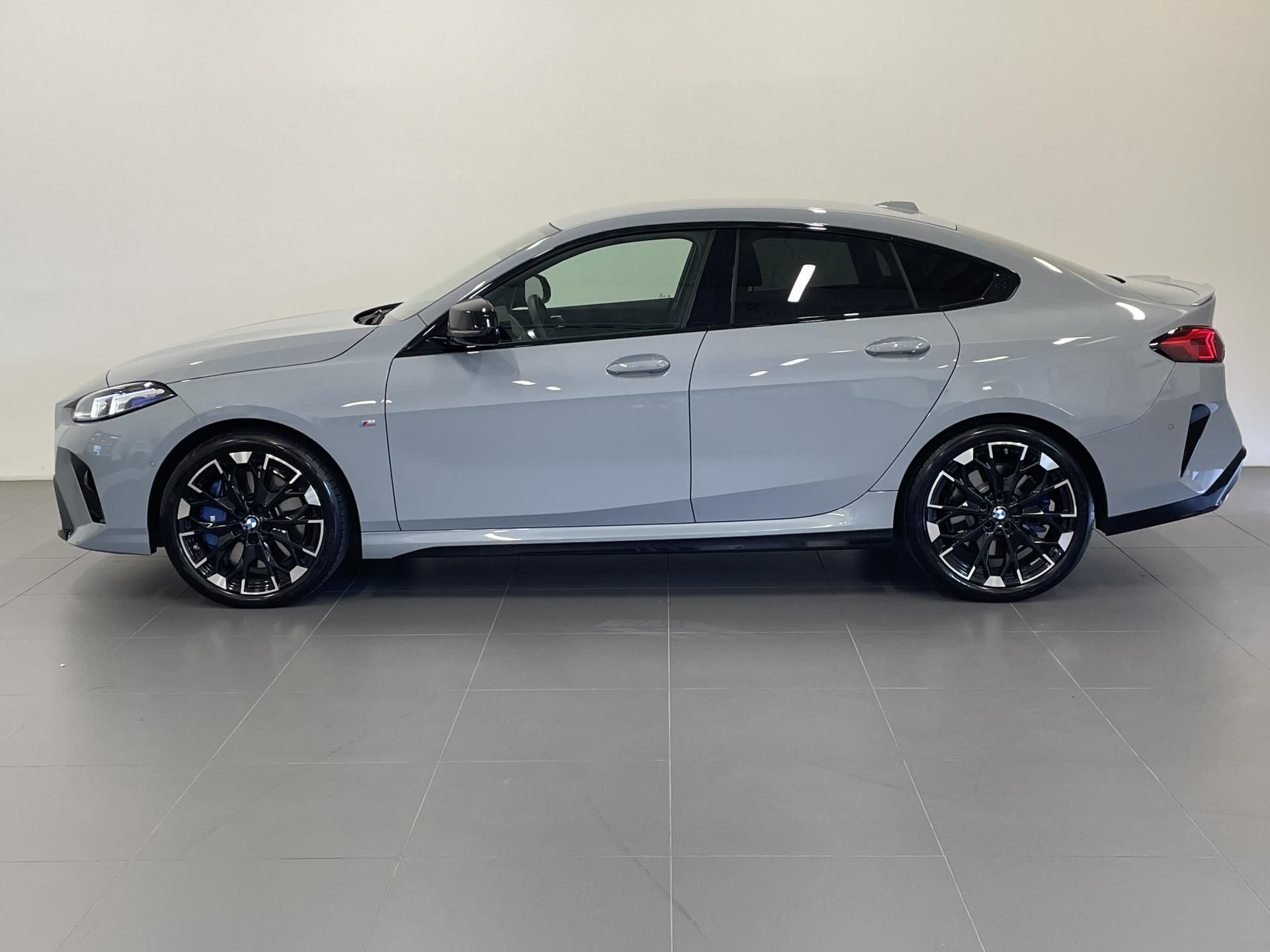 BMW Řada 2, M235i xDrive Gran Coupé - fotka 3