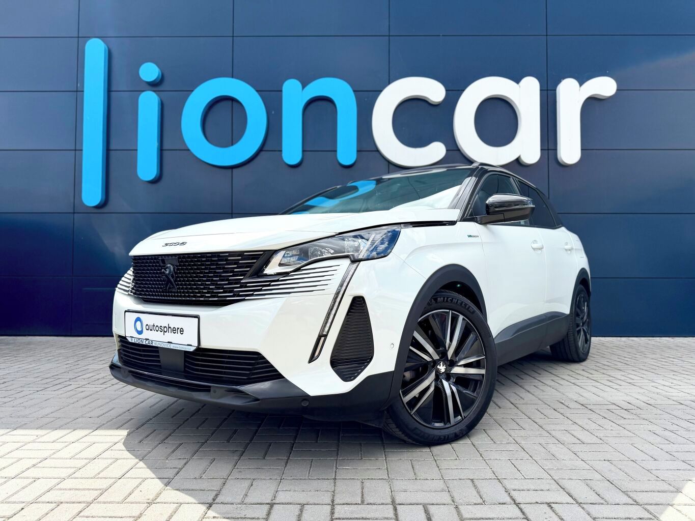 Peugeot 3008, GT 1.6 HYBRID, 4x4, 300koní, Č - fotka 3