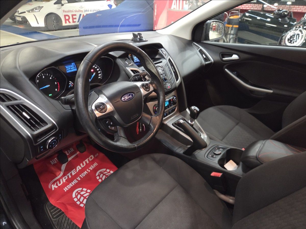 Ford Focus, 1,6 TDCi - fotka 5