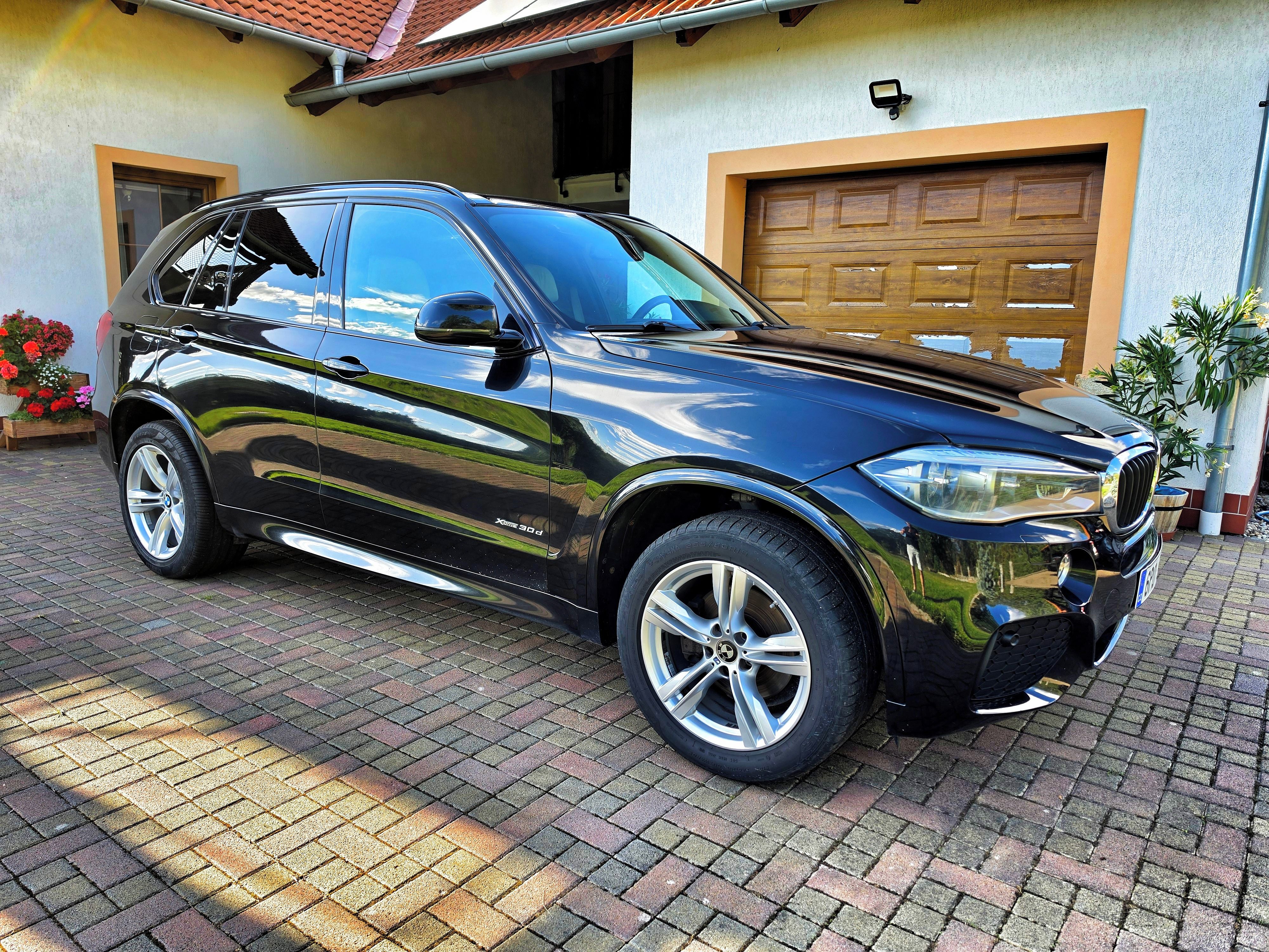 BMW X5 - fotka 6
