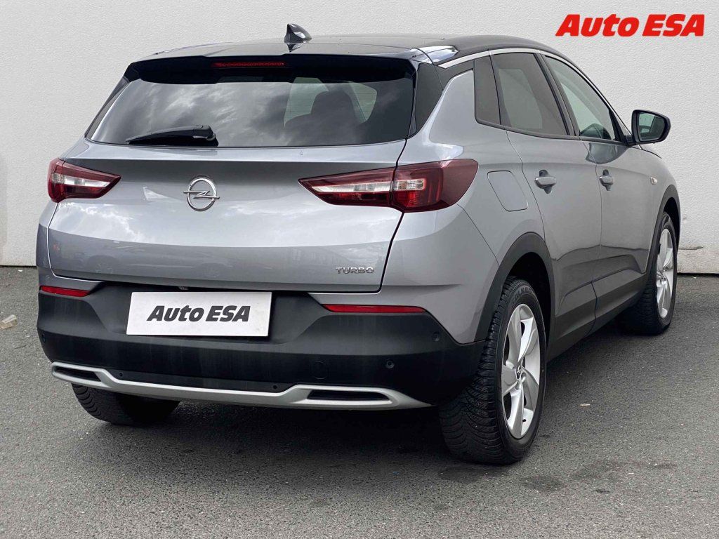 Opel Grandland X, 1.6,Innovation,navi - fotka 4