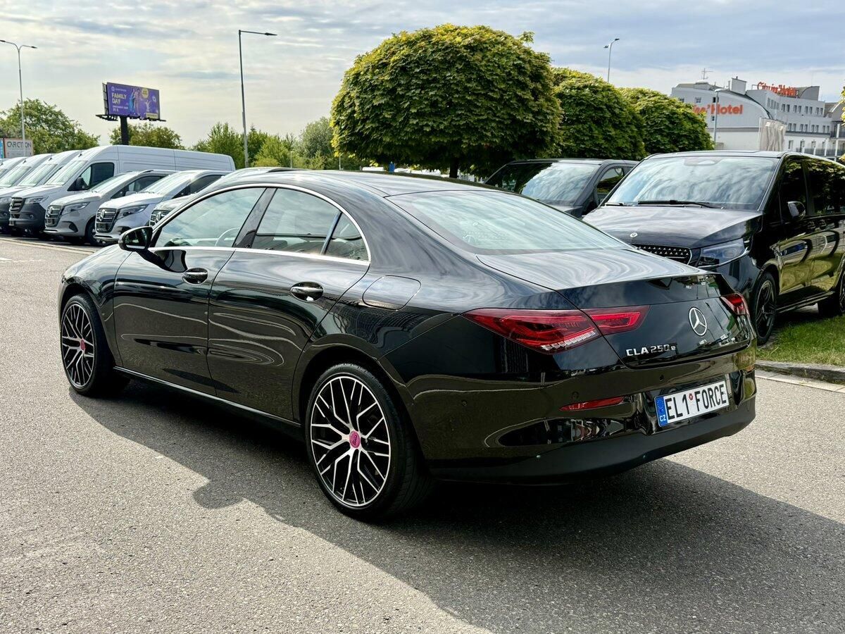 Mercedes-Benz CLA, 250 e - fotka 6