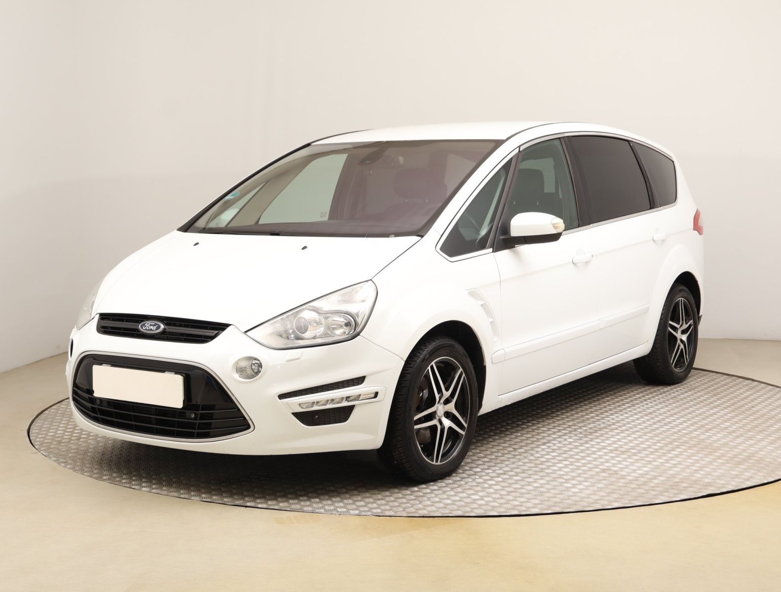 Ford S-MAX, 2.0 TDCi, 7 míst - fotka 3