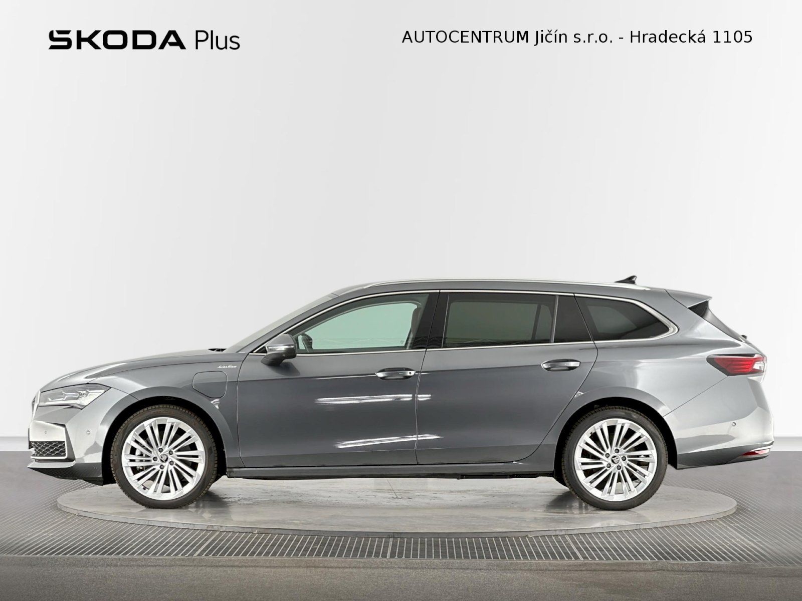 Škoda Superb, Combi iV DSG 1,5TSI 150kW L&K - fotka 3