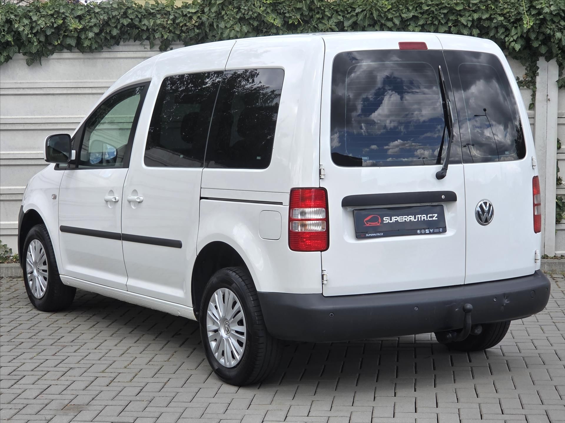 Volkswagen Caddy, 1,6 TDi Trendline Tažné z. ČR - fotka 4