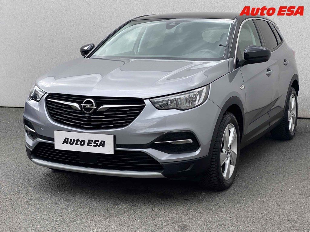 Opel Grandland X, 1.6,Innovation,navi - fotka 3