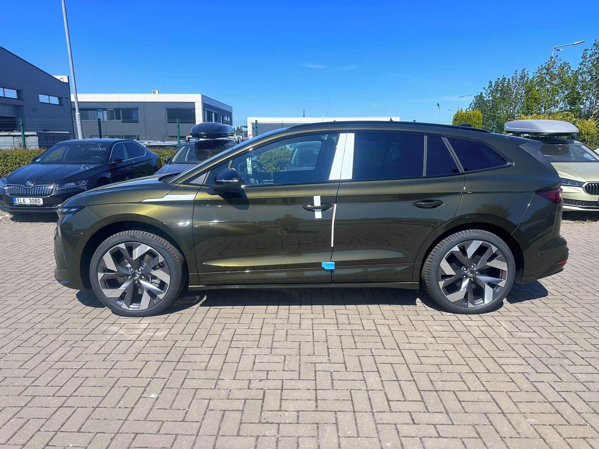 Škoda Enyaq, VRS, 4x4,250 kW, 82kWh,SKLADEM - fotka 2