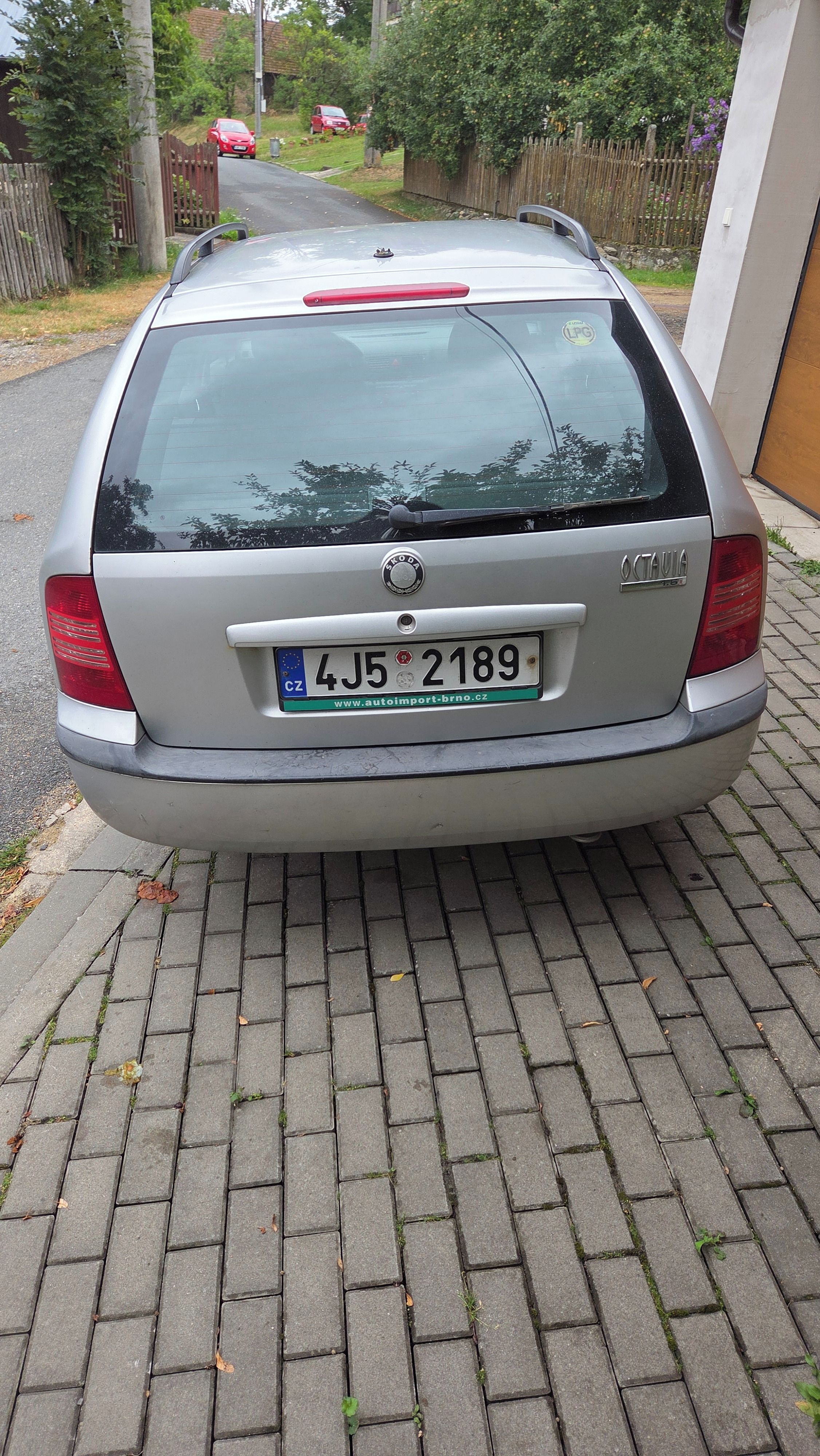 Škoda Octavia, Škoda Octavia Combi  1,6  LPG - fotka 4