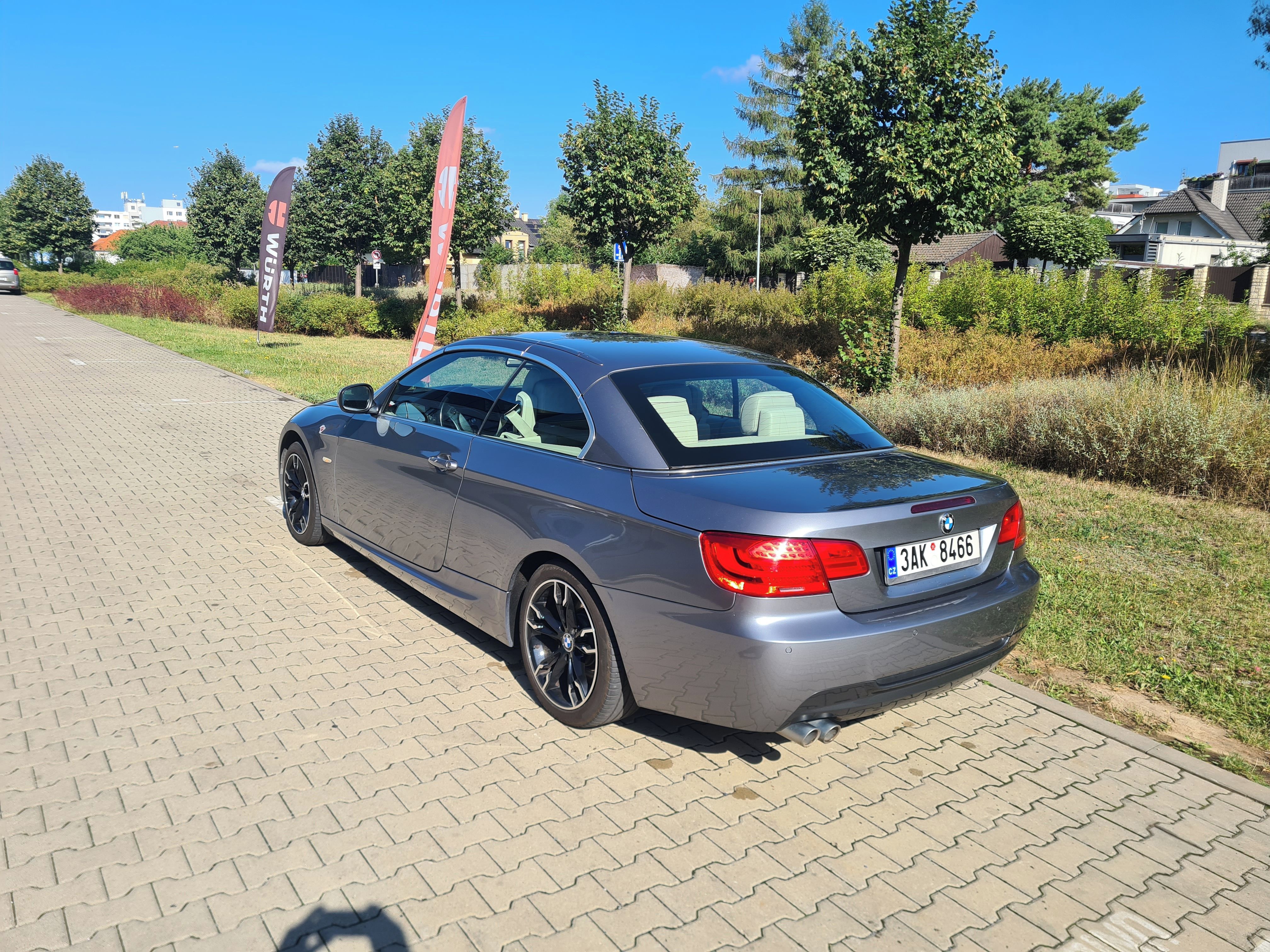 BMW Řada 3, Prodám BMW 330d Kabriolet - fotka 4