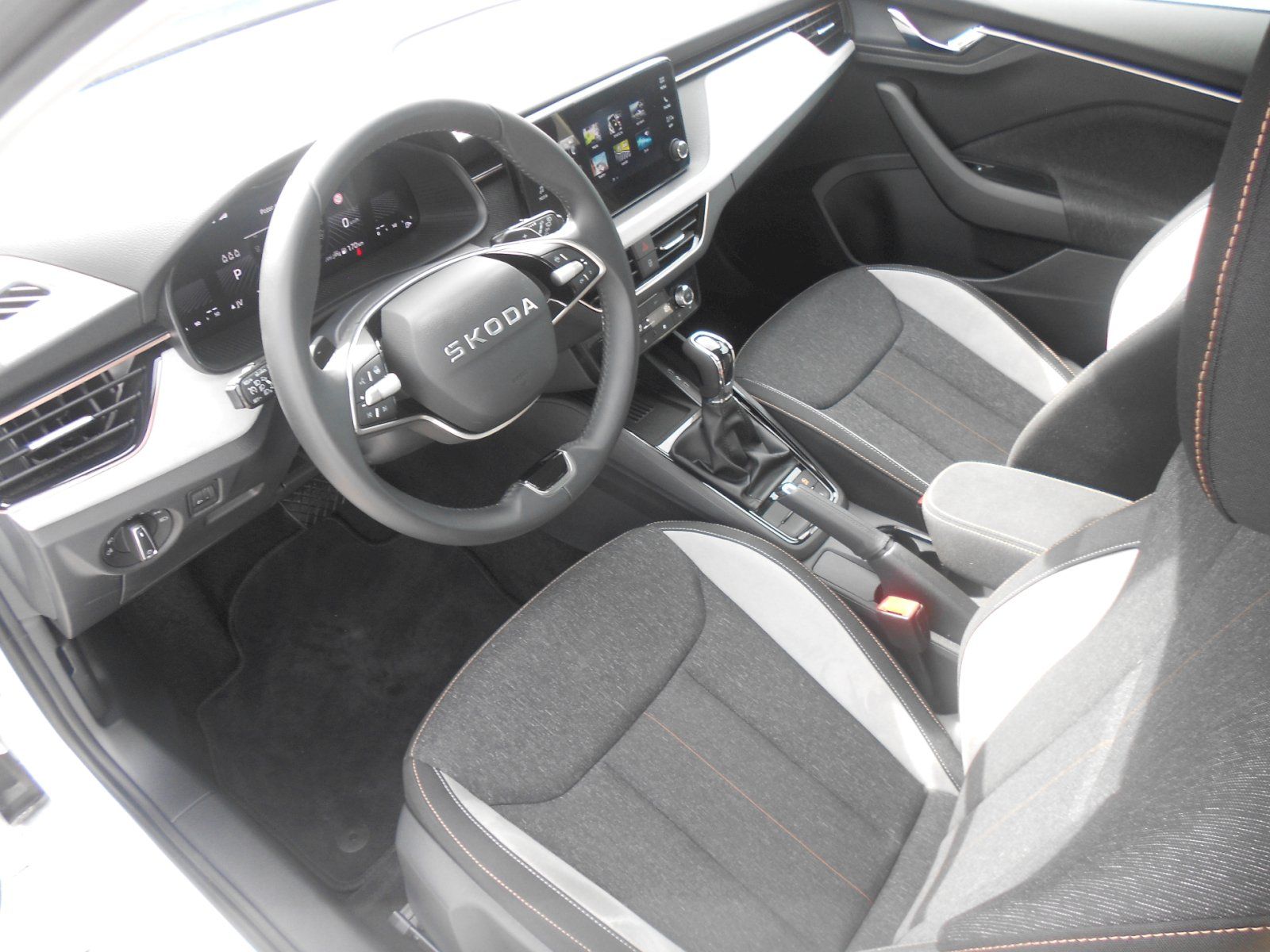 Škoda Kamiq, 1.0 TSI - 85 kW, Top Selection - fotka 5