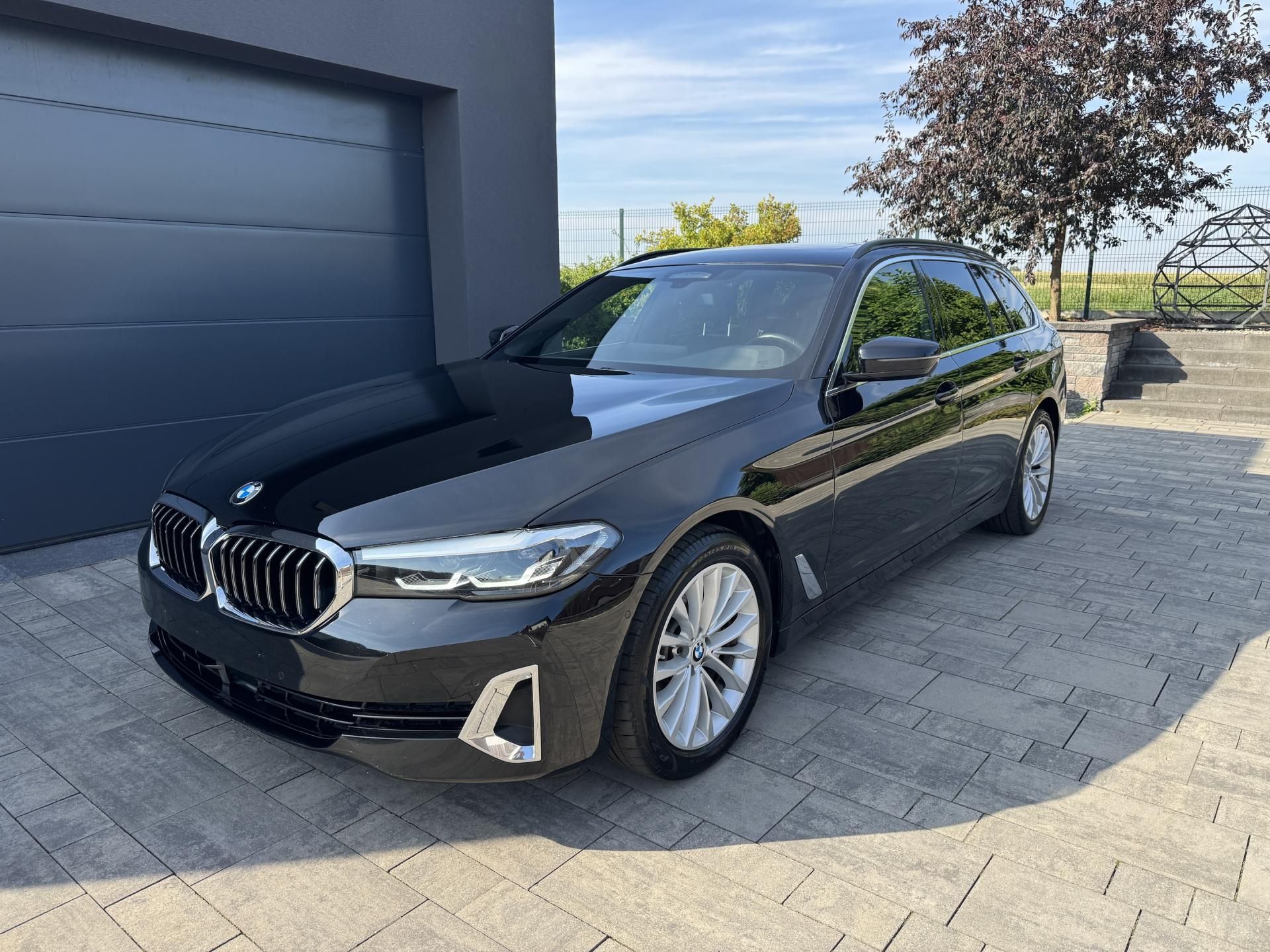 BMW Řada 5, 520xd, Luxury Line, Panorama