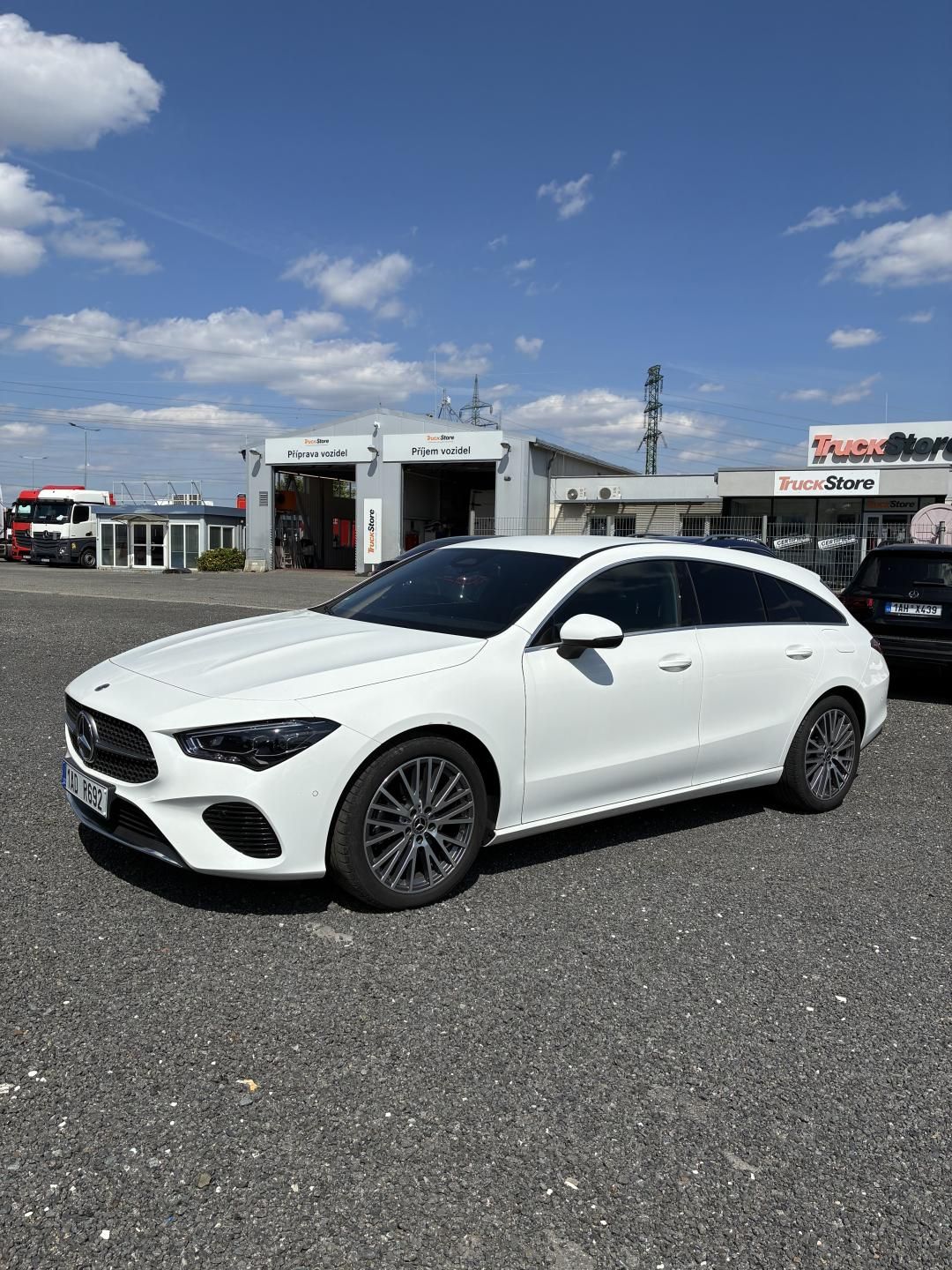 Mercedes-Benz CLA, 200d shooting brake - fotka 2