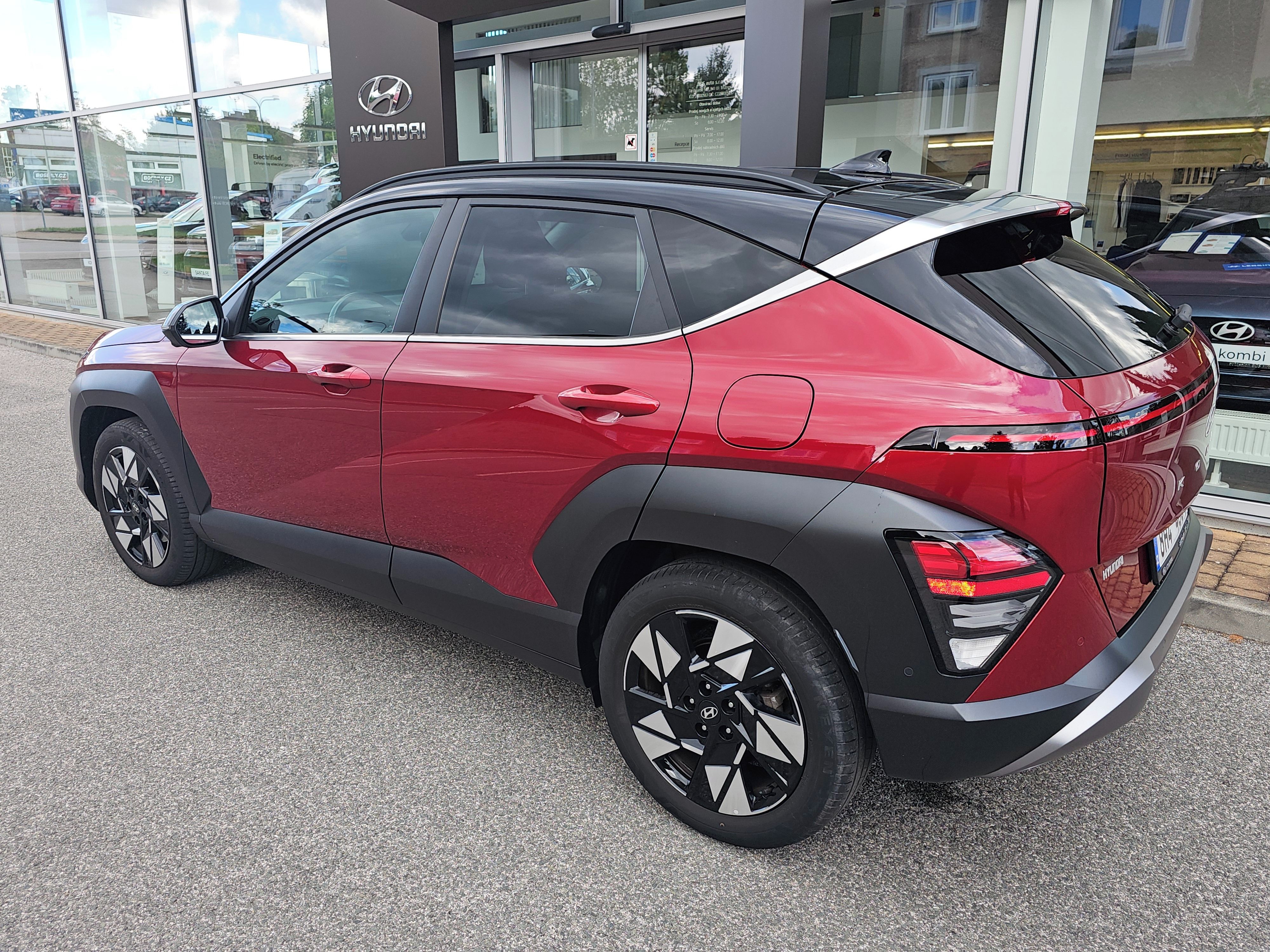 Hyundai Kona, 1,6 TGDi 4x4 7DCT145kwPREM.PAN - fotka 3