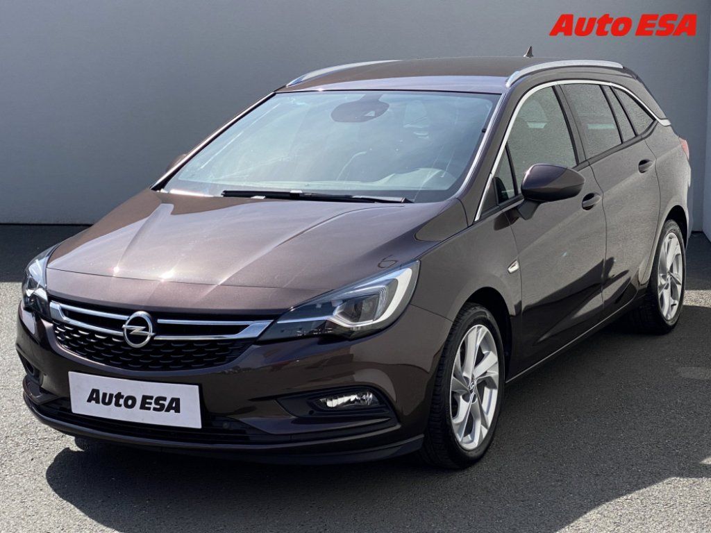 Opel Astra, 1.6 CDTi SportsTourer - fotka 3