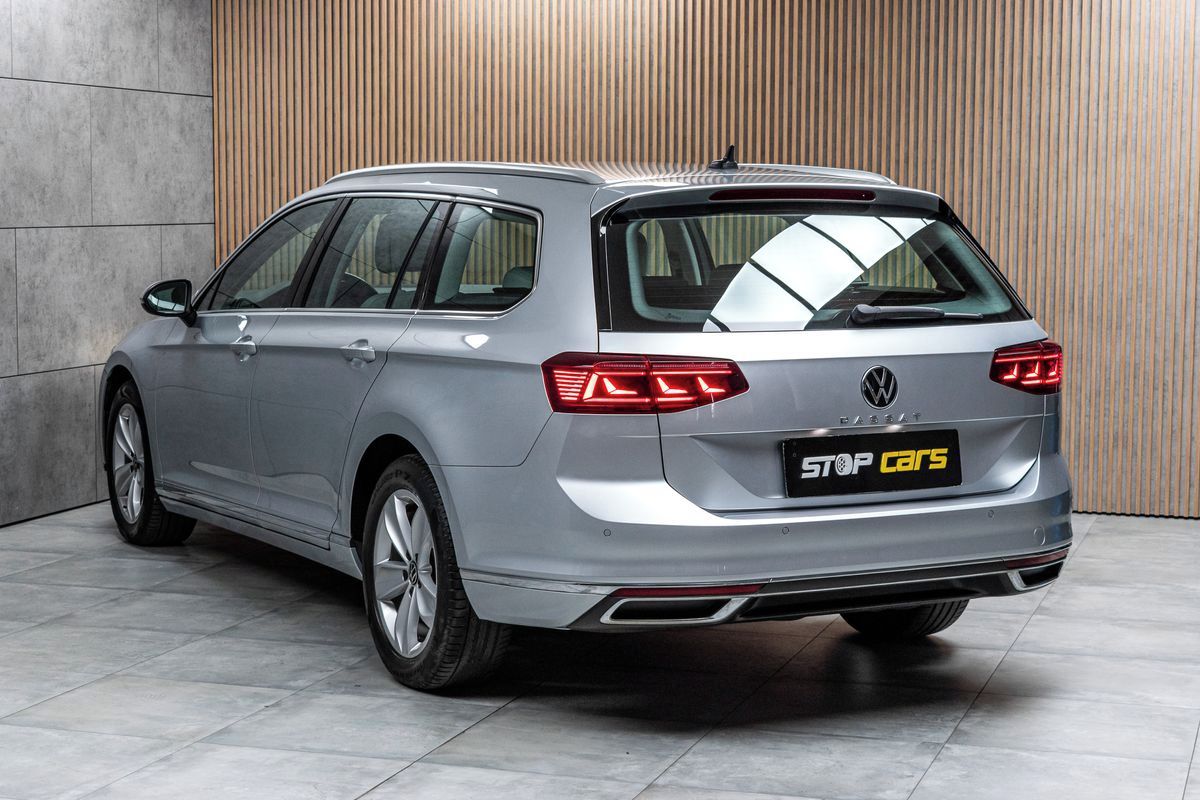 Volkswagen Passat, 2.0 TDI ELEGANCE*ACC*ČR*1.MAJ - fotka 5