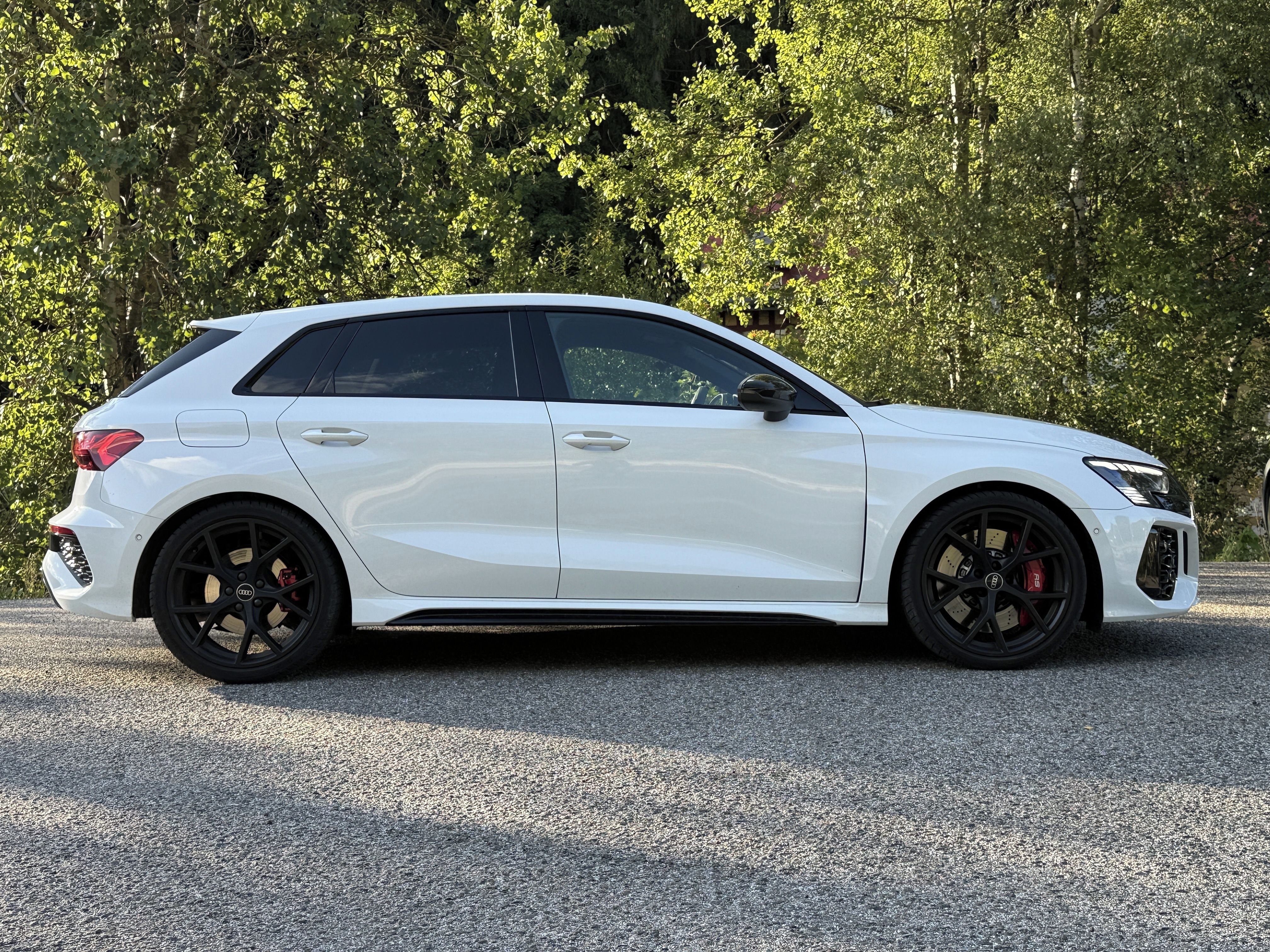 Audi RS3 - fotka 2