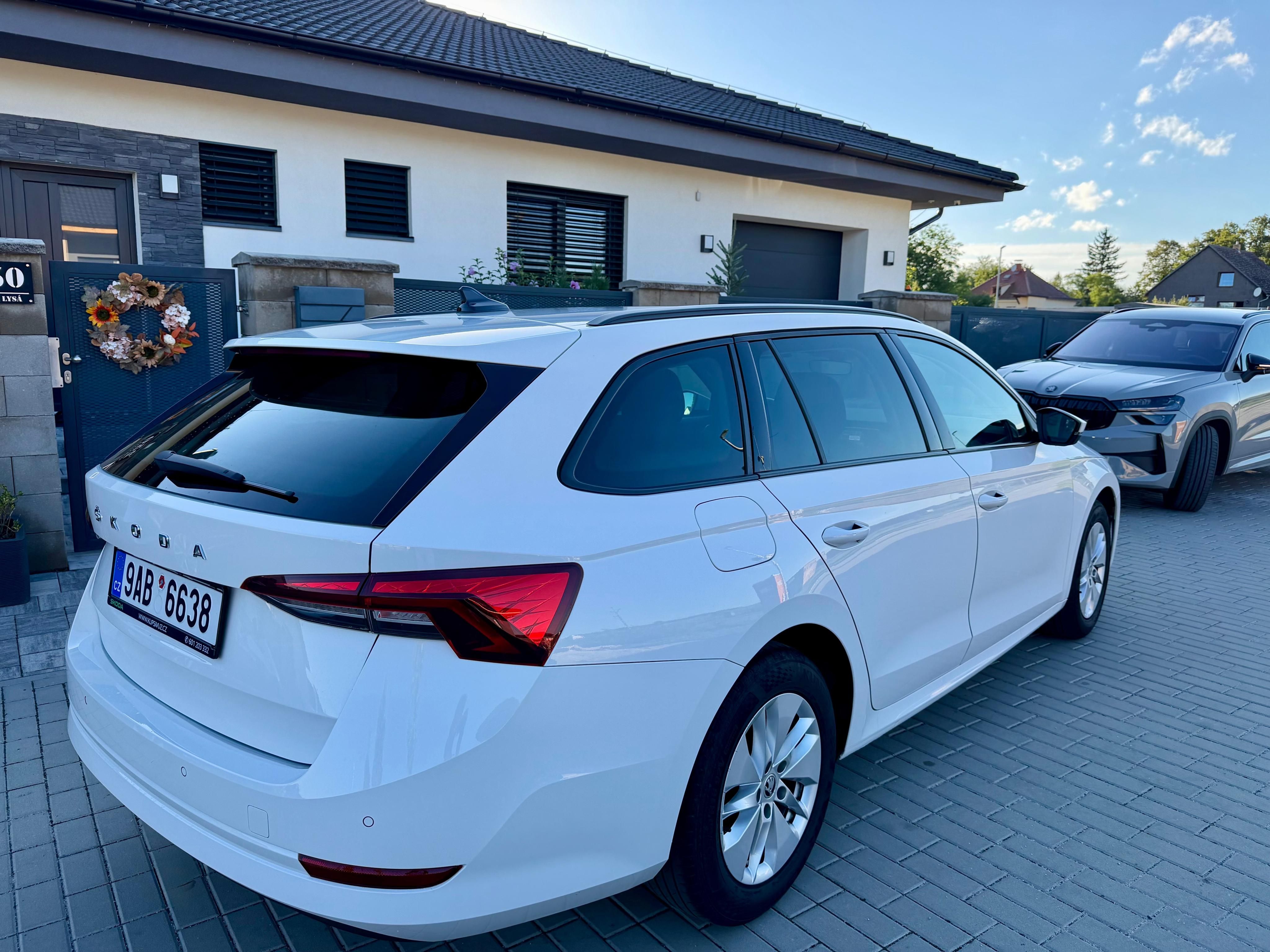 Škoda Octavia, 2,0 TDI Combi Ambition plus - fotka 5