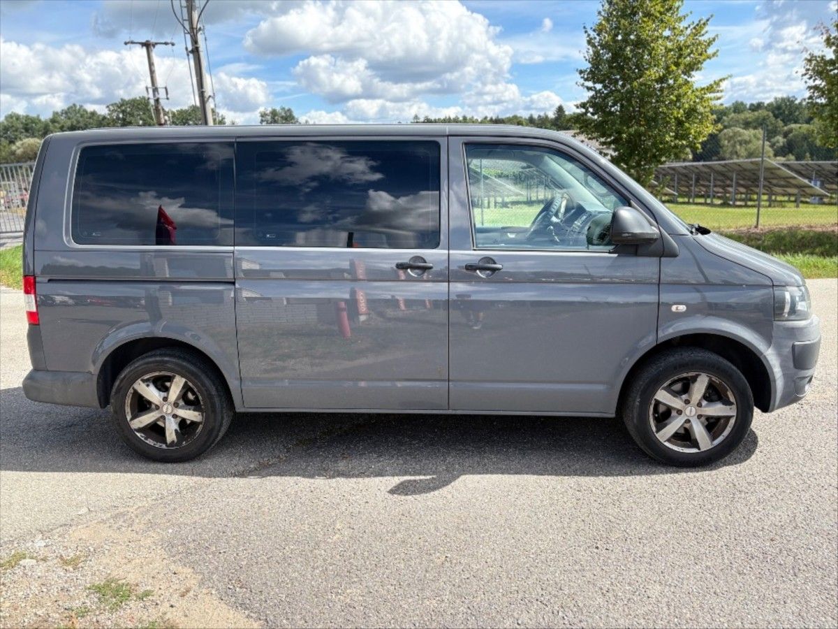 Volkswagen Transporter, 2,0 TDi  5 míst ve voze - fotka 5