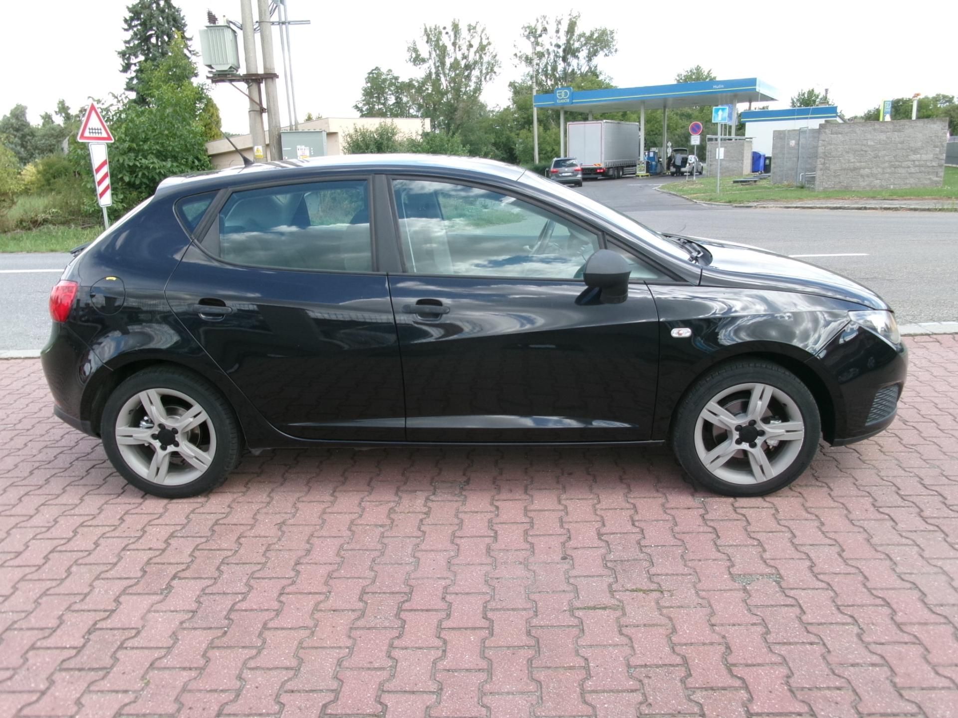 Seat Ibiza, 1,4 16V KLIMA - fotka 5