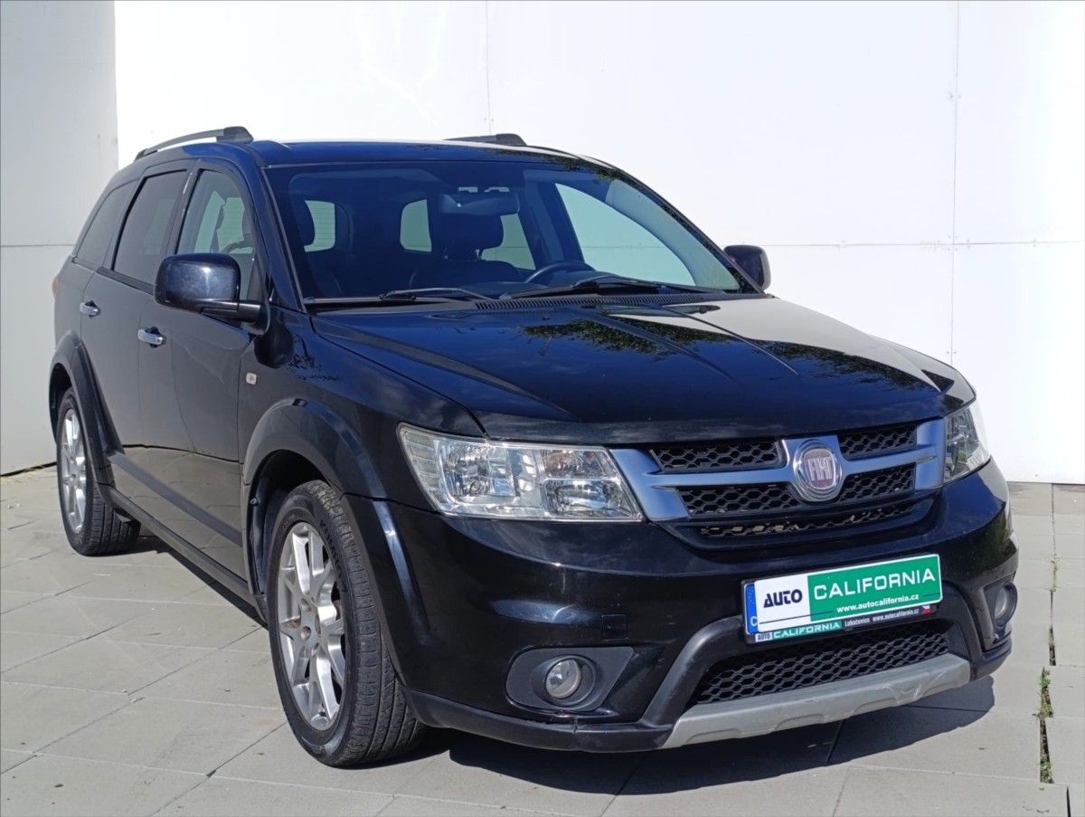 Fiat Freemont, 2,0 MULTIJET 7MÍST AWD AT NAVI - fotka 4