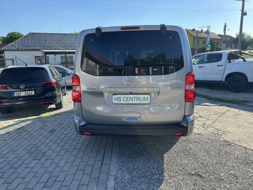 Toyota Proace, 2.0 TDi 130kW 7míst serviska - fotka 4