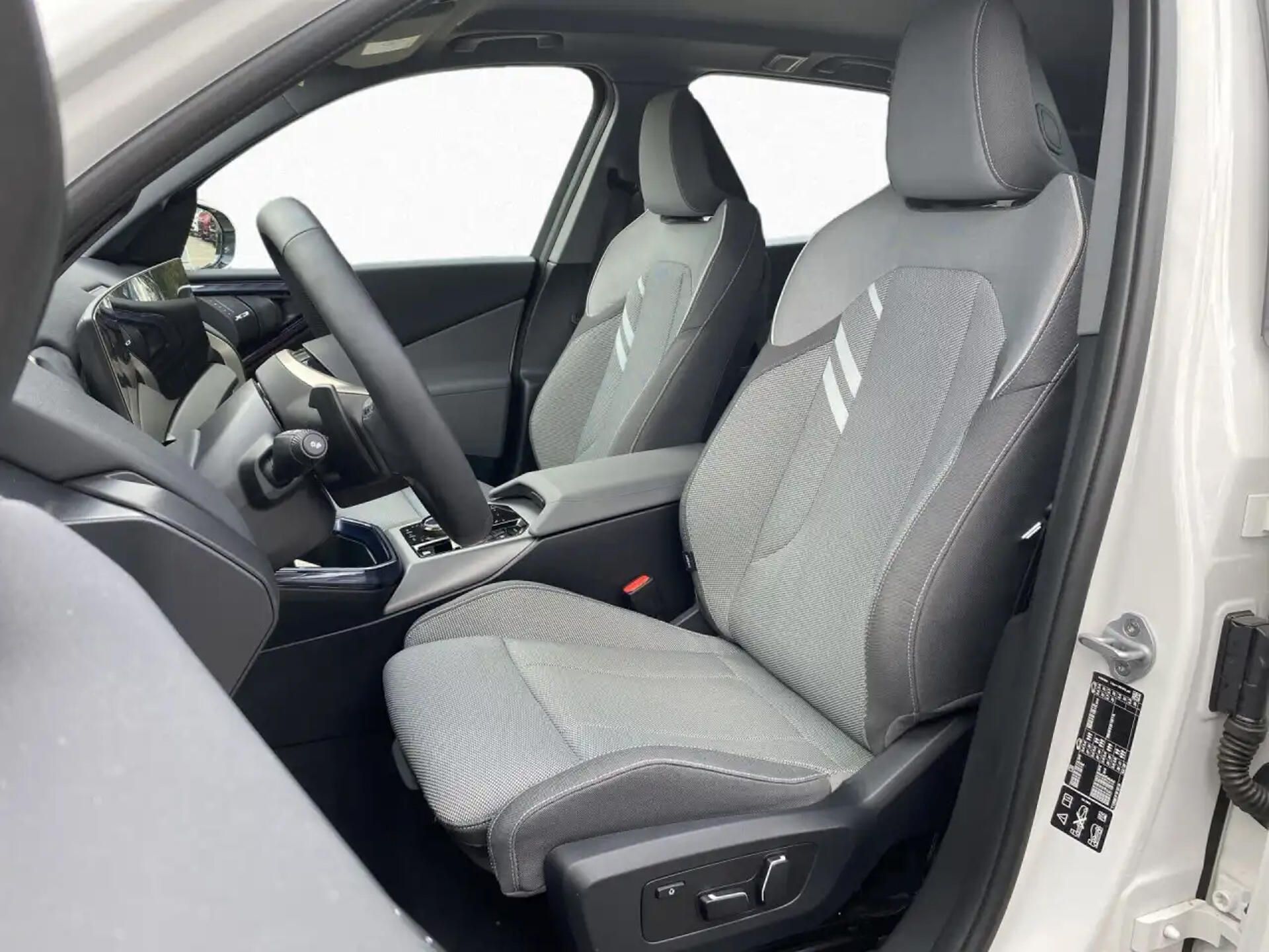 BMW X3, 20 xDrive Tažné Kamera - fotka 3