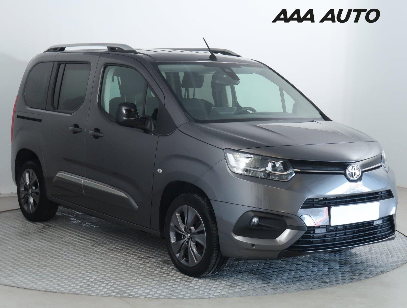 Toyota Proace City Verso, 1.2 T, 5Míst, Klima, ČR, 1Maj